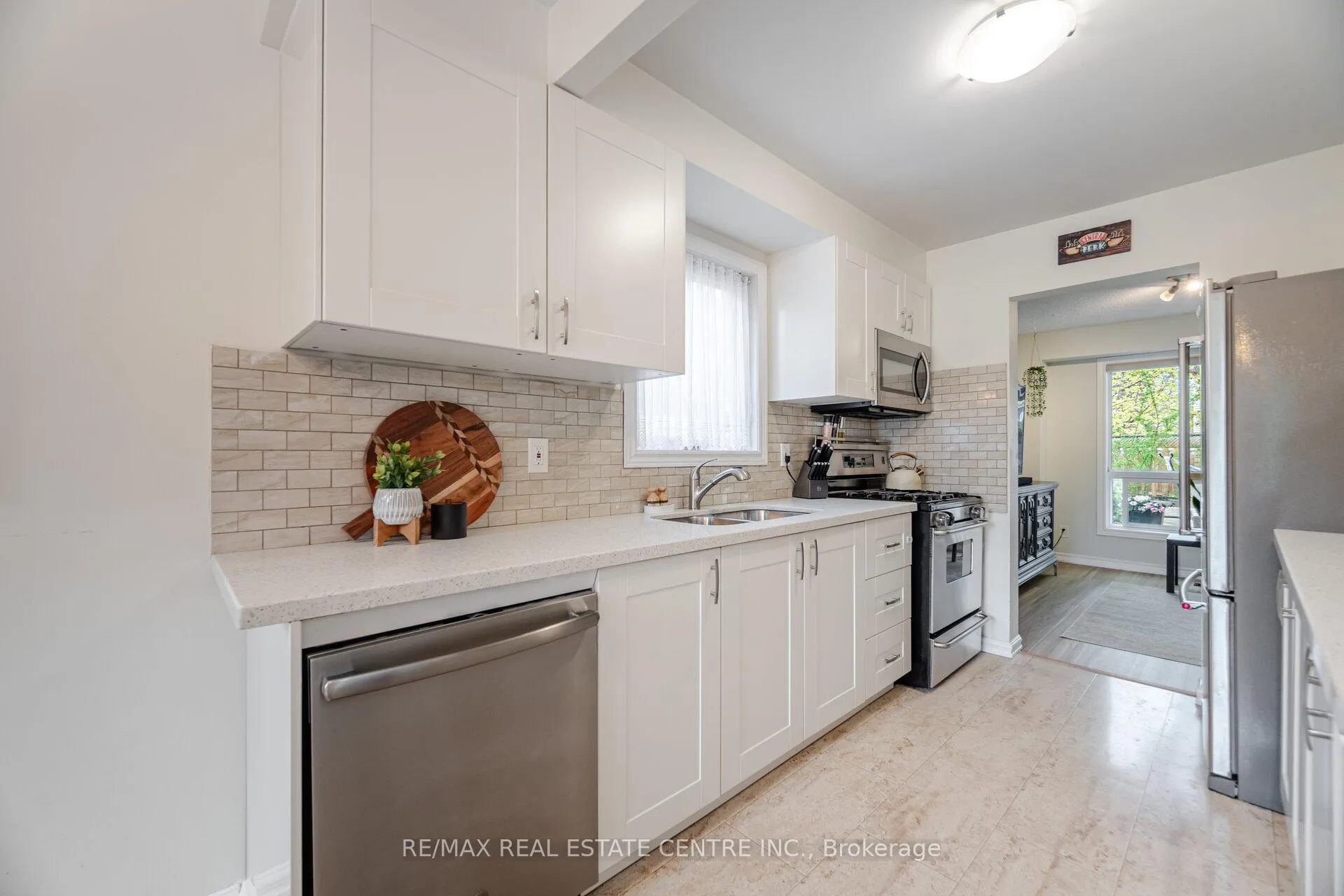 Photo 11 of 3017 Glace Bay Road, Mississauga, Meadowvale — HOMEH