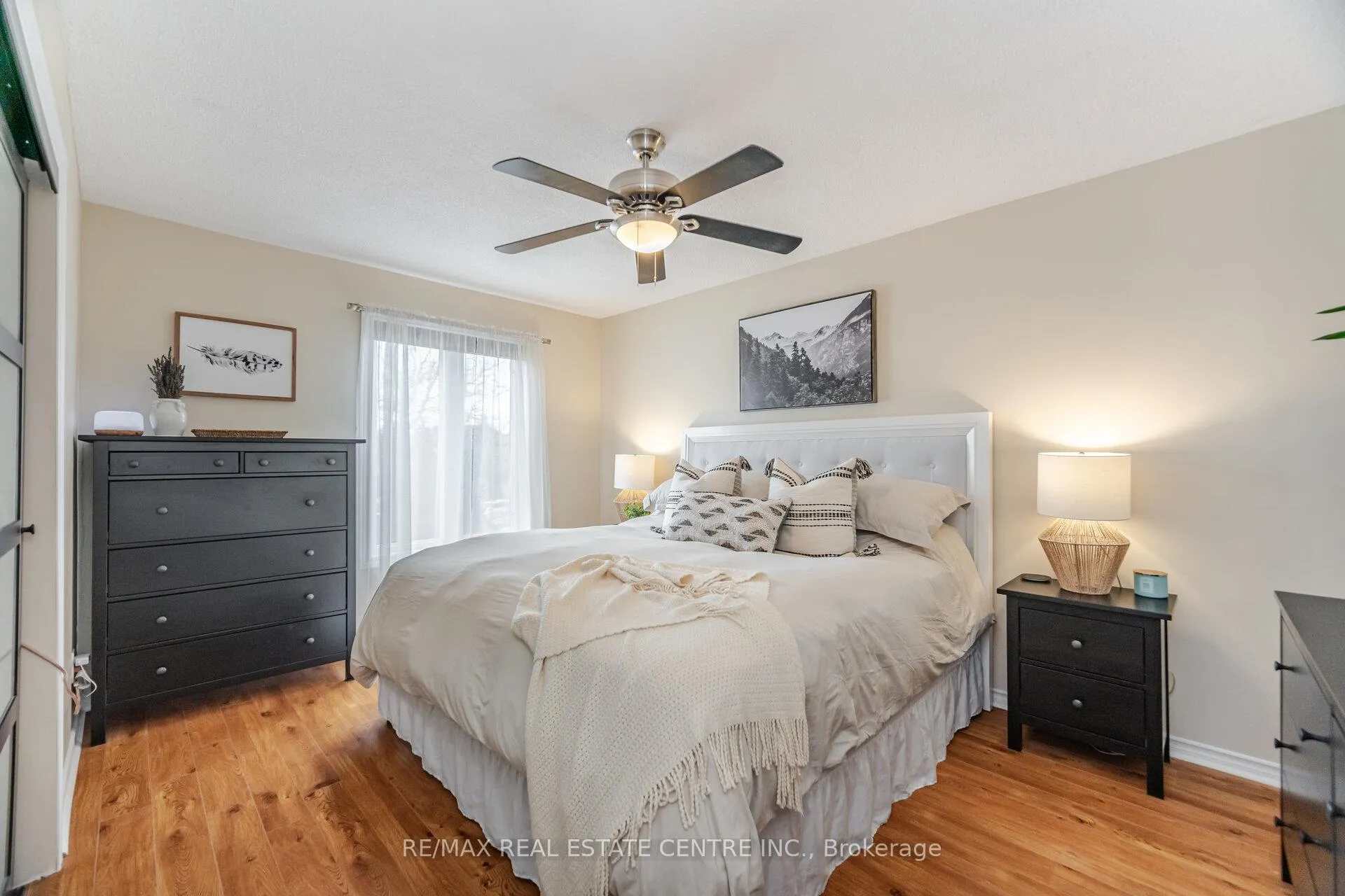 Photo 17 of 3017 Glace Bay Road, Mississauga, Meadowvale — HOMEH