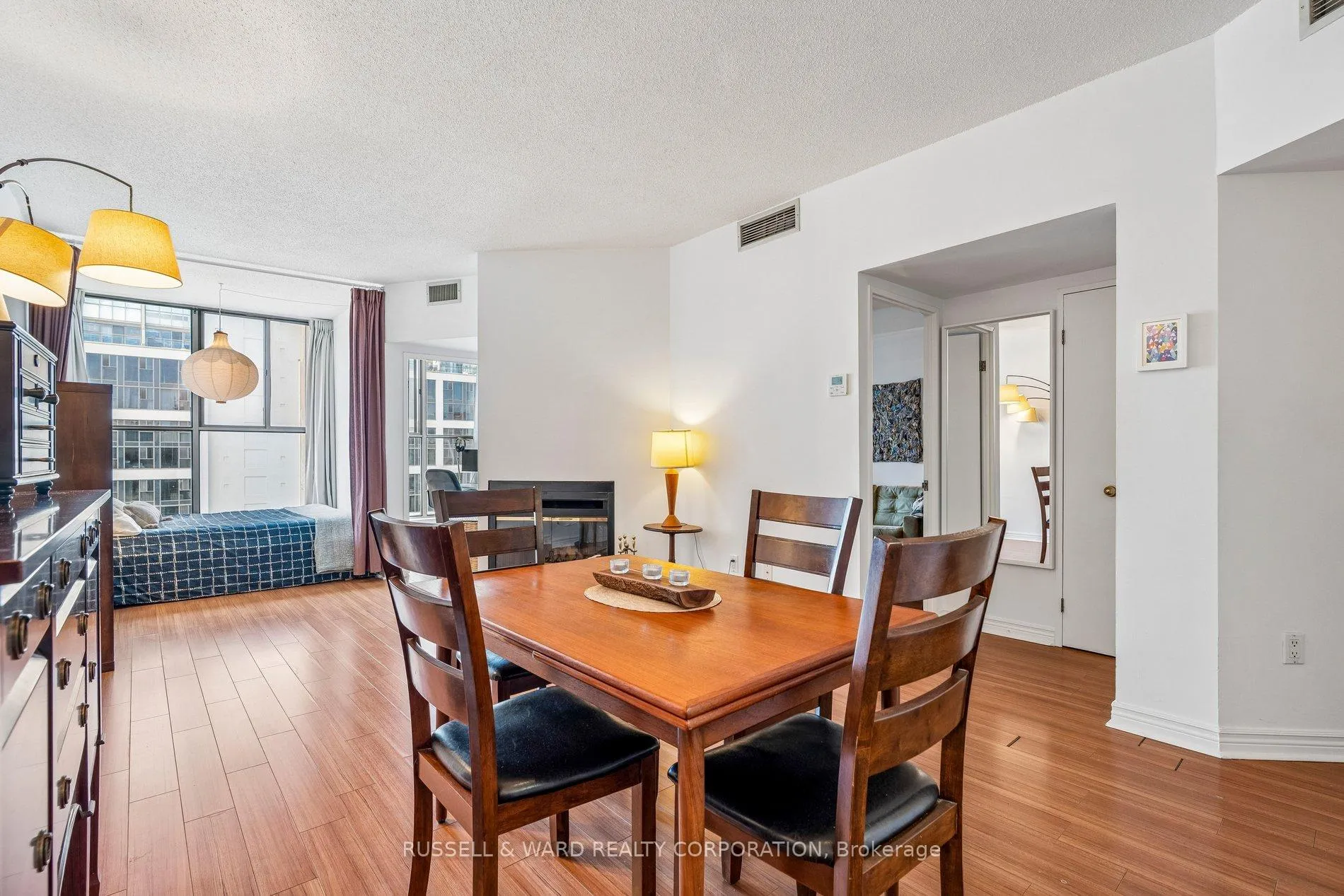 Photo 8 of Unit 911, 65 Scadding Avenue, Toronto, Waterfront Communities — HOMEH