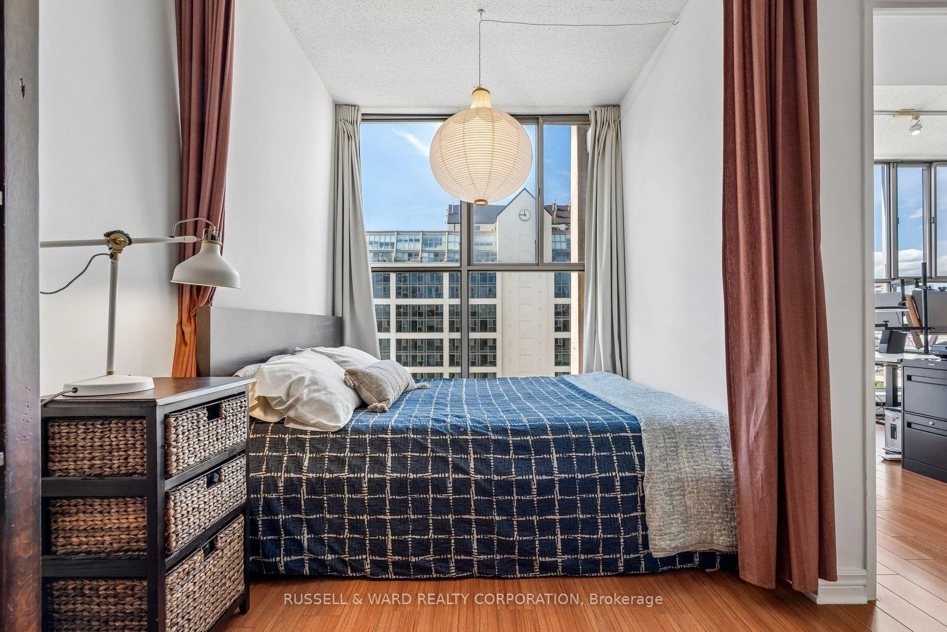 Photo 13 of Unit 911, 65 Scadding Avenue, Toronto, Waterfront Communities — HOMEH