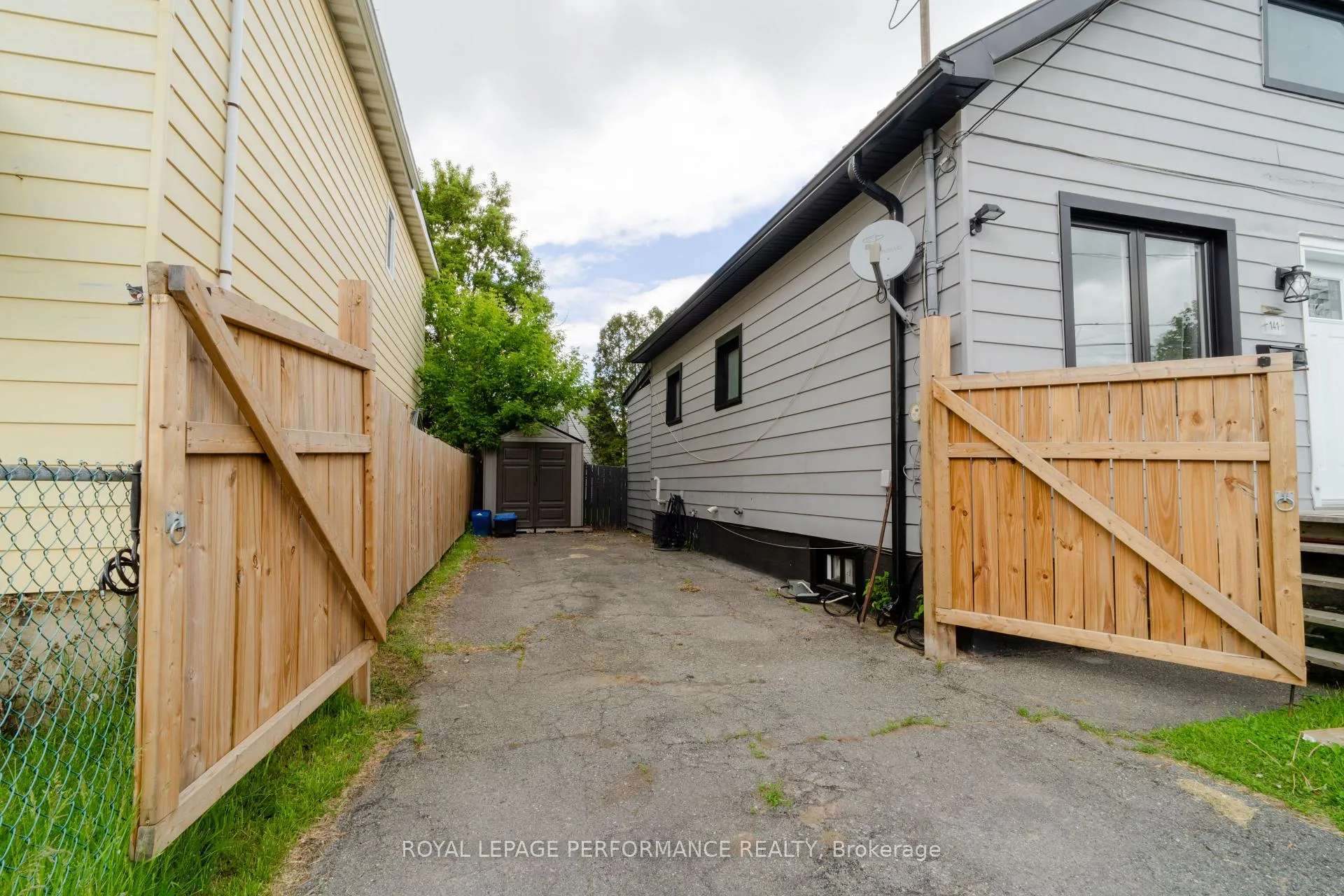 Photo 4 of 141 Chevrier Avenue, Cornwall — HOMEH