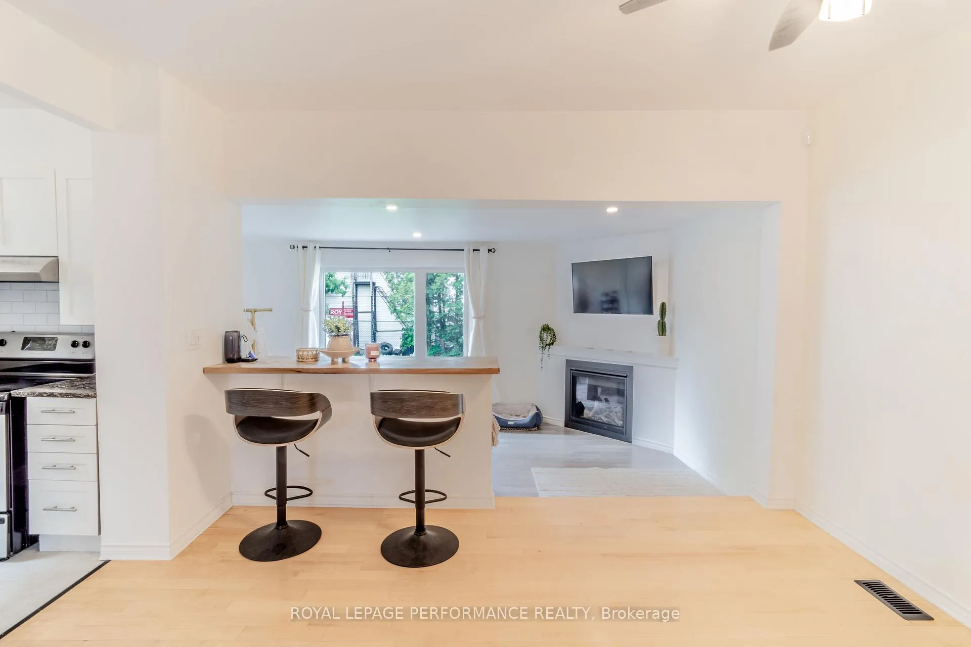 Photo 14 of 141 Chevrier Avenue, Cornwall — HOMEH