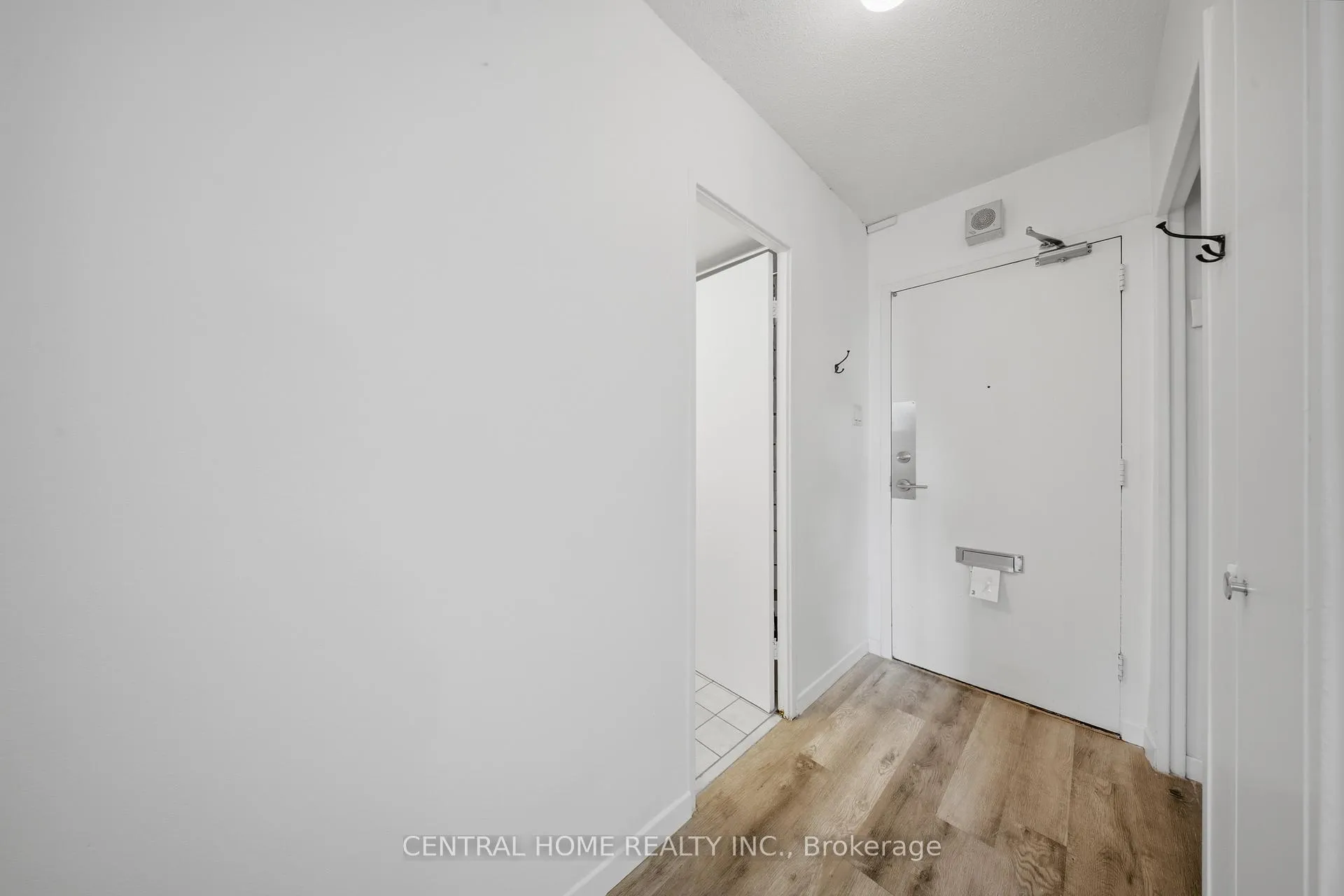 Photo 7 of Unit 1110, 30 Gloucester Street, Toronto, Church-Yonge Corridor — HOMEH