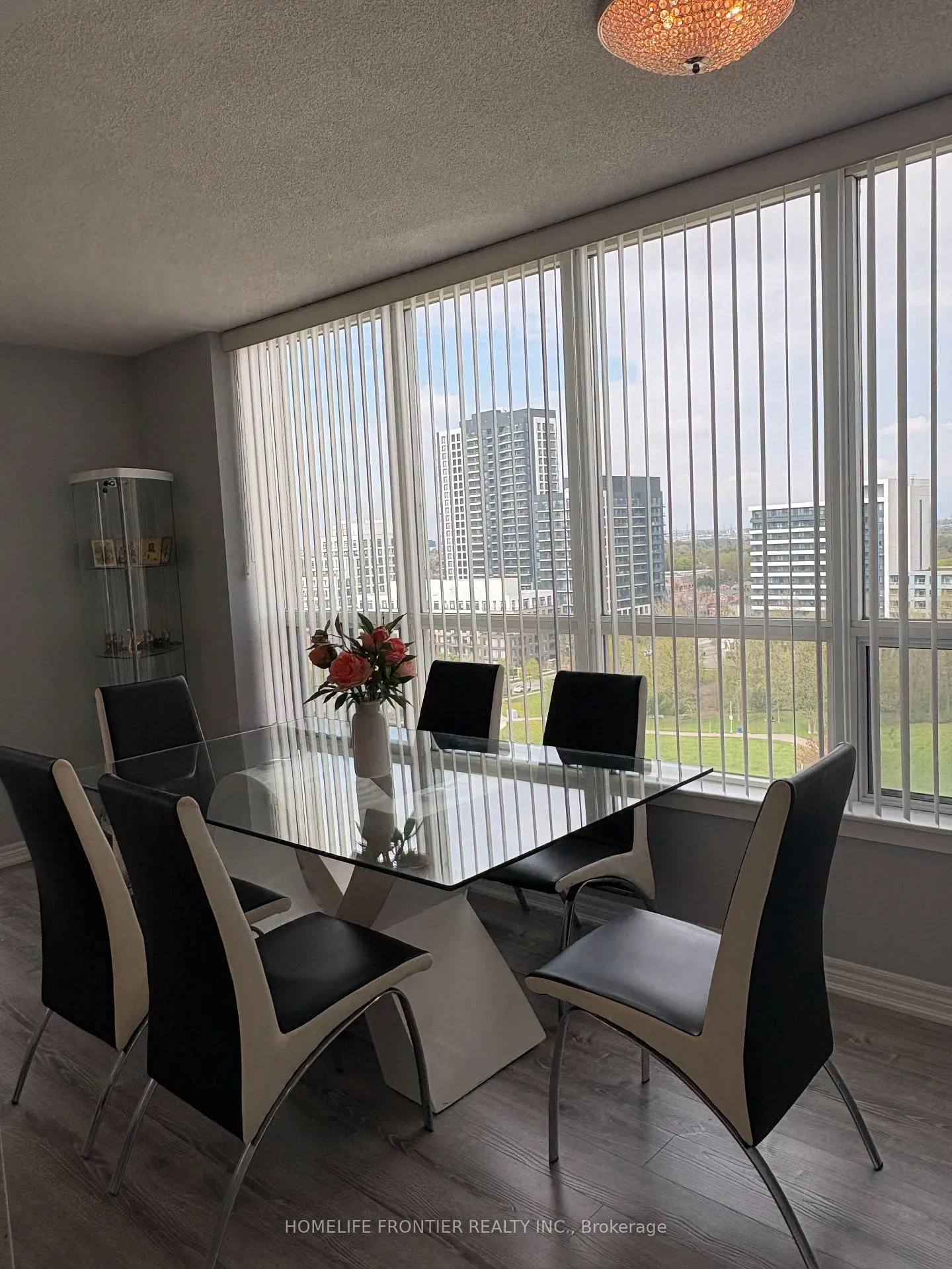 Photo 12 of Unit 1105, 50 Disera Drive, Vaughan, Beverley Glen — HOMEH