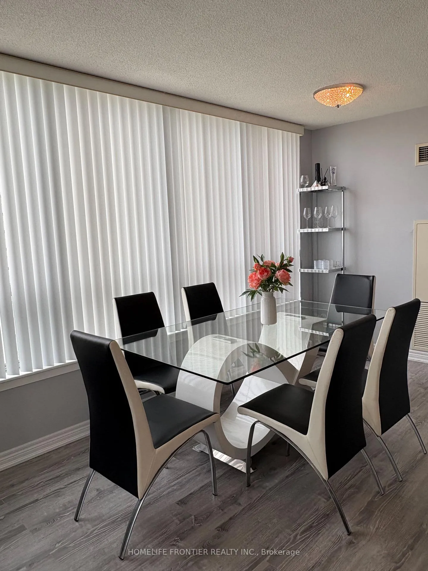 Photo 13 of Unit 1105, 50 Disera Drive, Vaughan, Beverley Glen — HOMEH