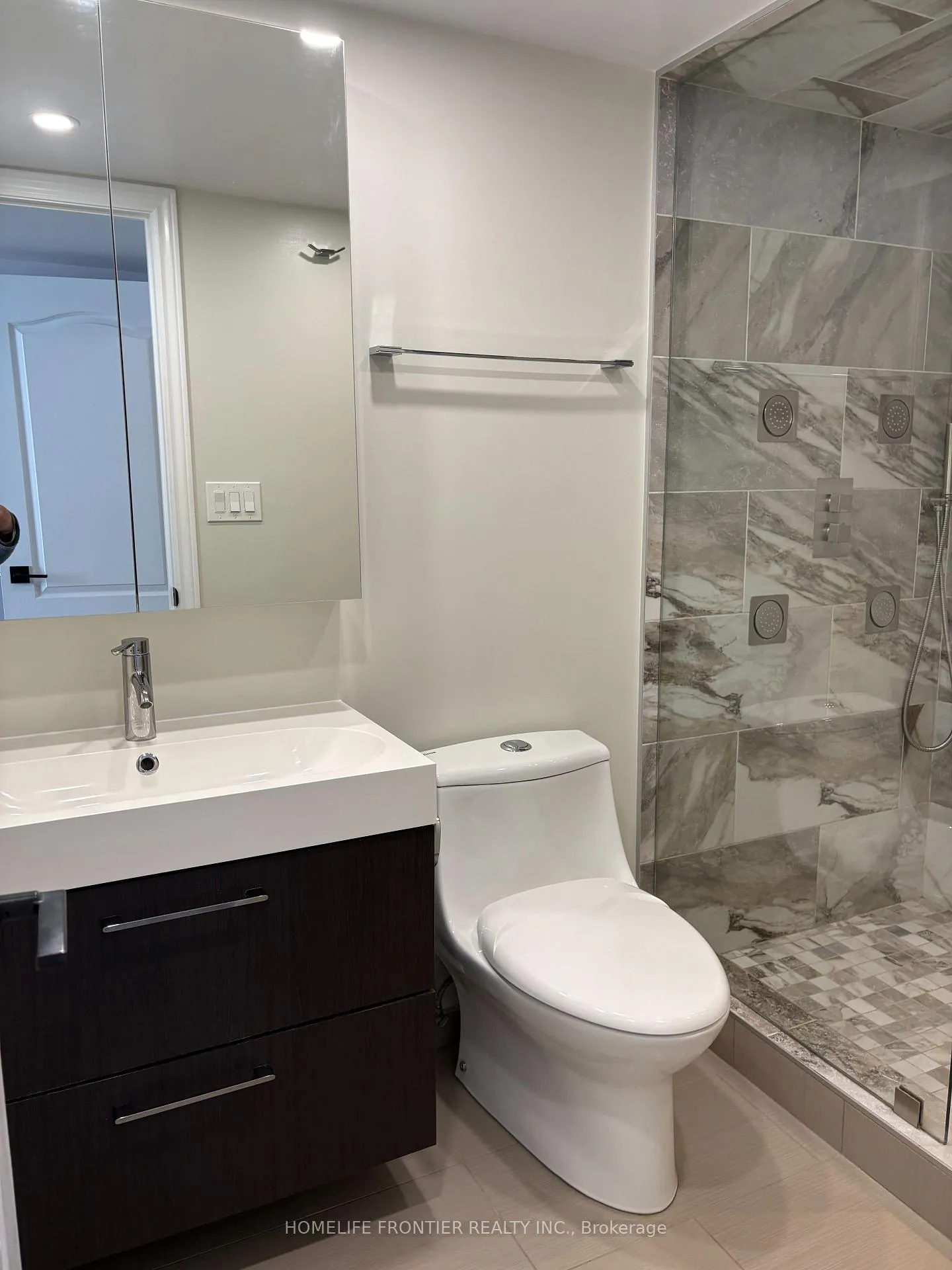 Photo 26 of Unit 1105, 50 Disera Drive, Vaughan, Beverley Glen — HOMEH