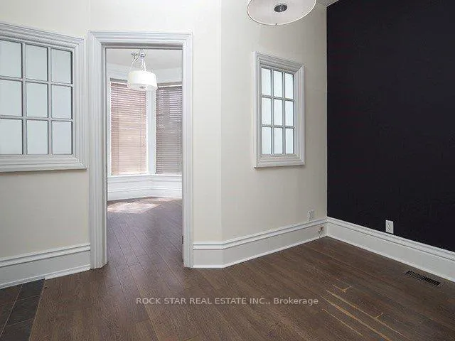 Photo 4 of 111 Ainslie Street N, Cambridge, East Galt — HOMEH