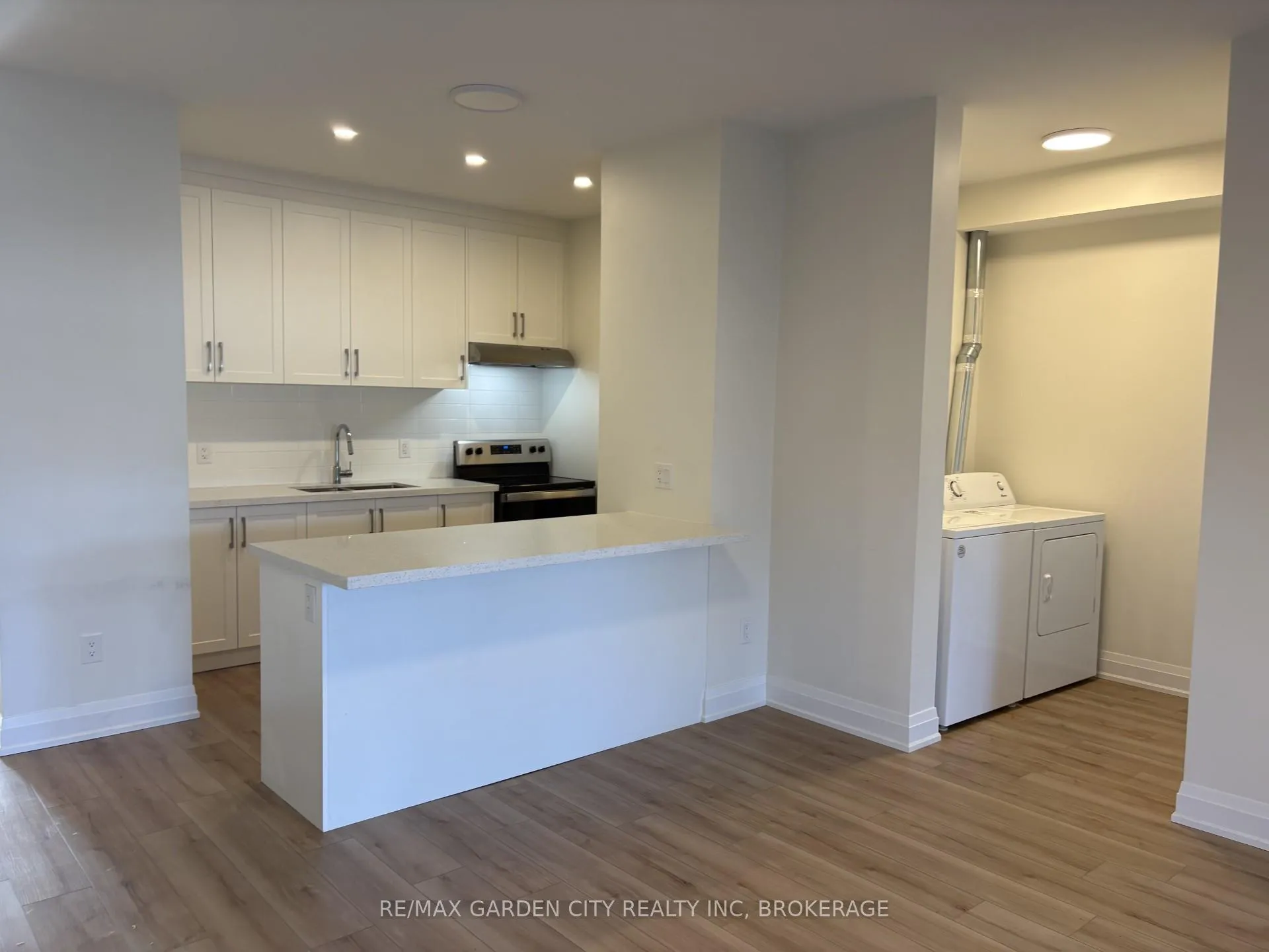 Front of Unit 103B, 103 Southworth Street N
