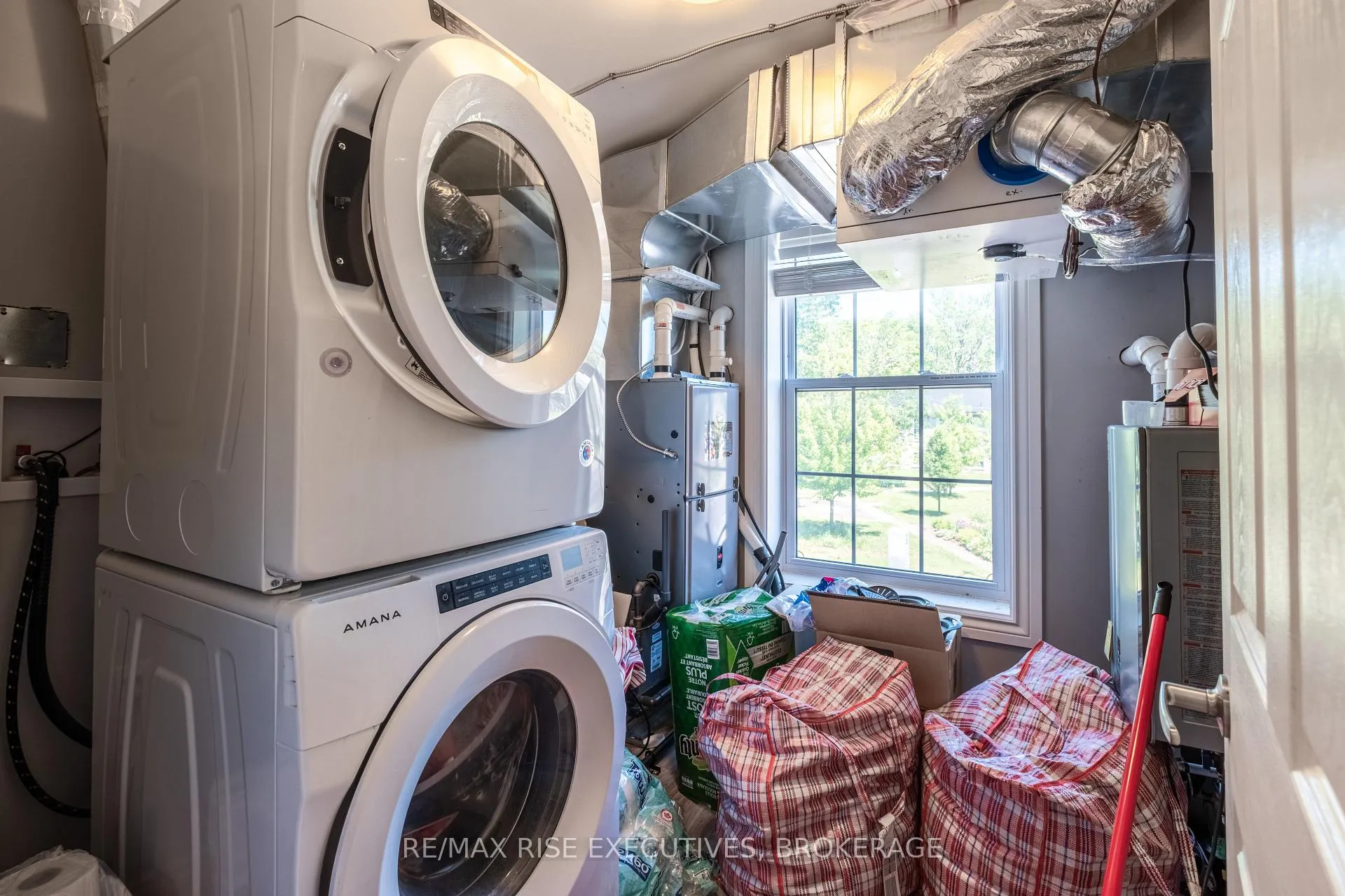 Photo 37 of 120 Yonge Street, Kingston, Central City West — HOMEH