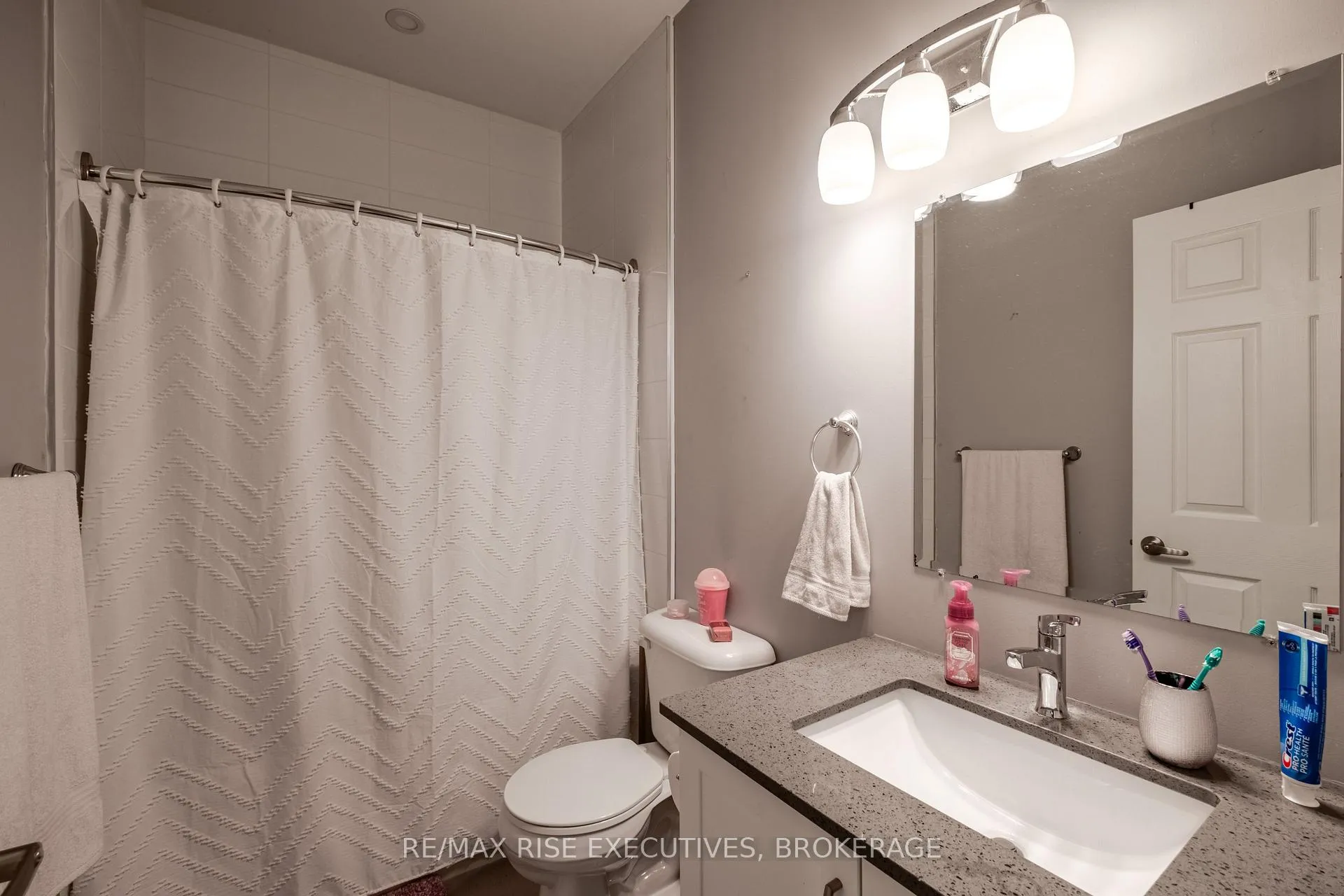 Photo 47 of 120 Yonge Street, Kingston, Central City West — HOMEH