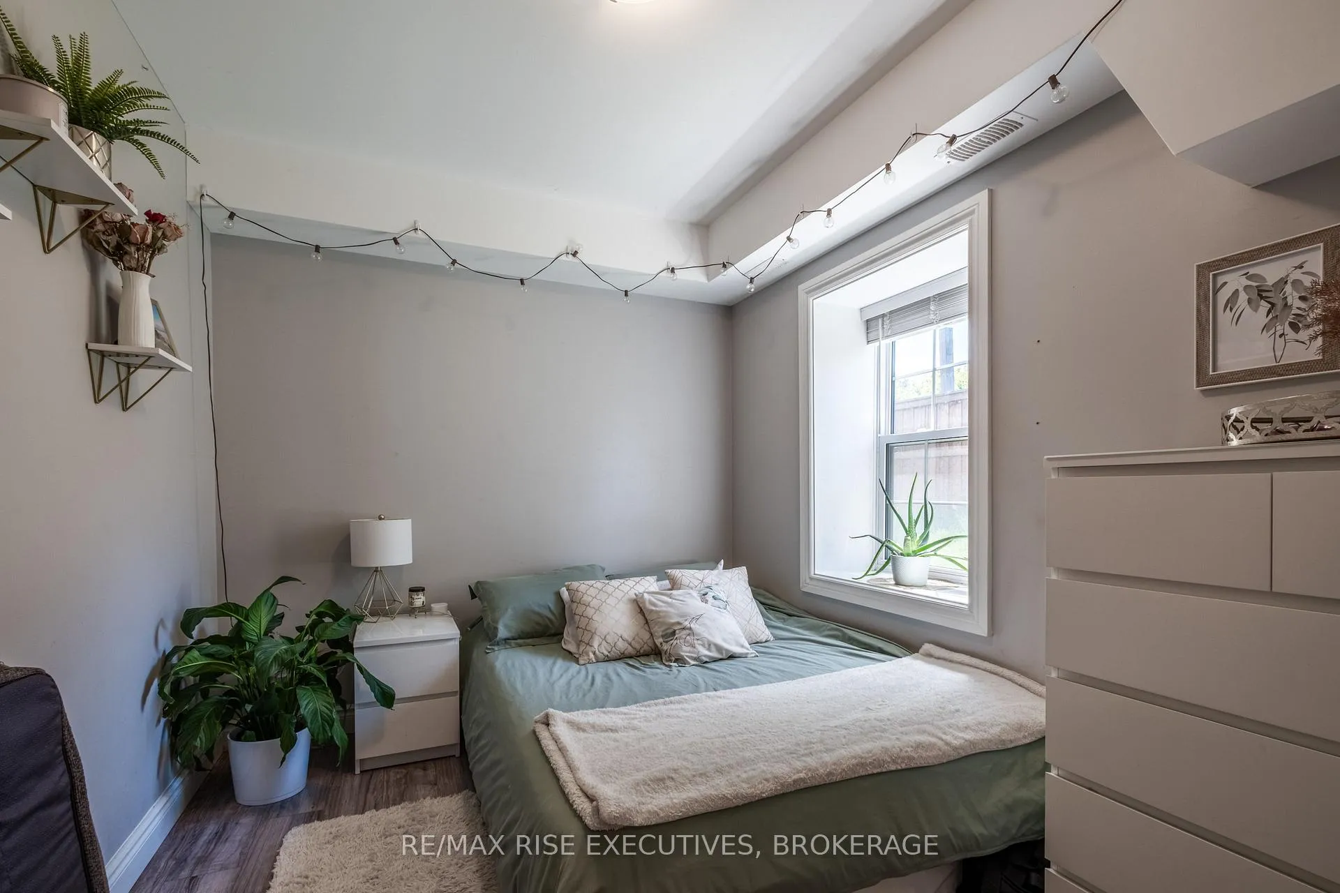 Photo 48 of 120 Yonge Street, Kingston, Central City West — HOMEH