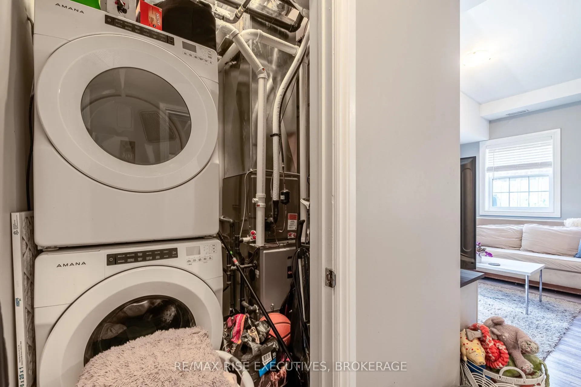 Photo 50 of 120 Yonge Street, Kingston, Central City West — HOMEH