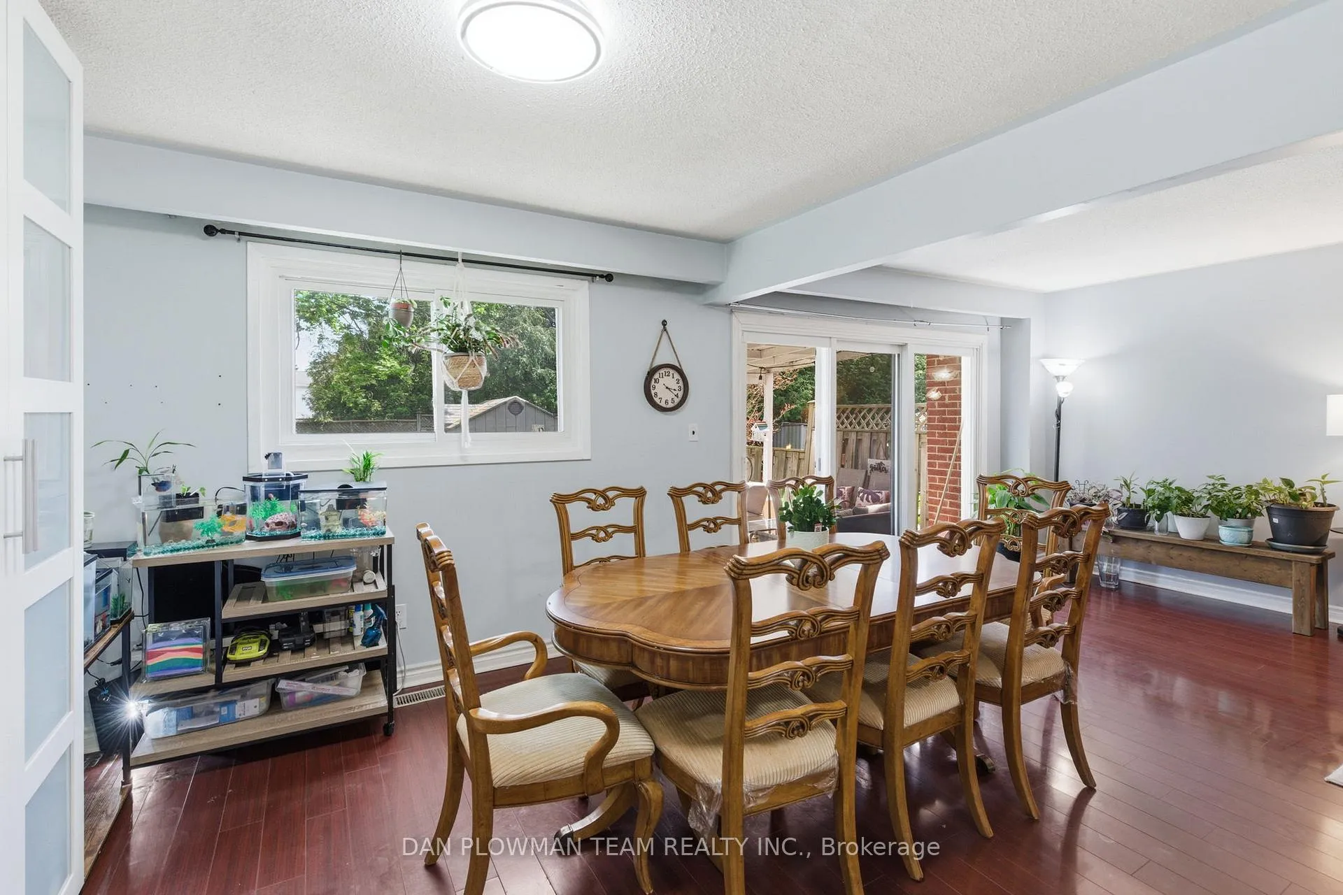 Photo 10 of 653 Berwick Crescent, Oshawa, McLaughlin — HOMEH