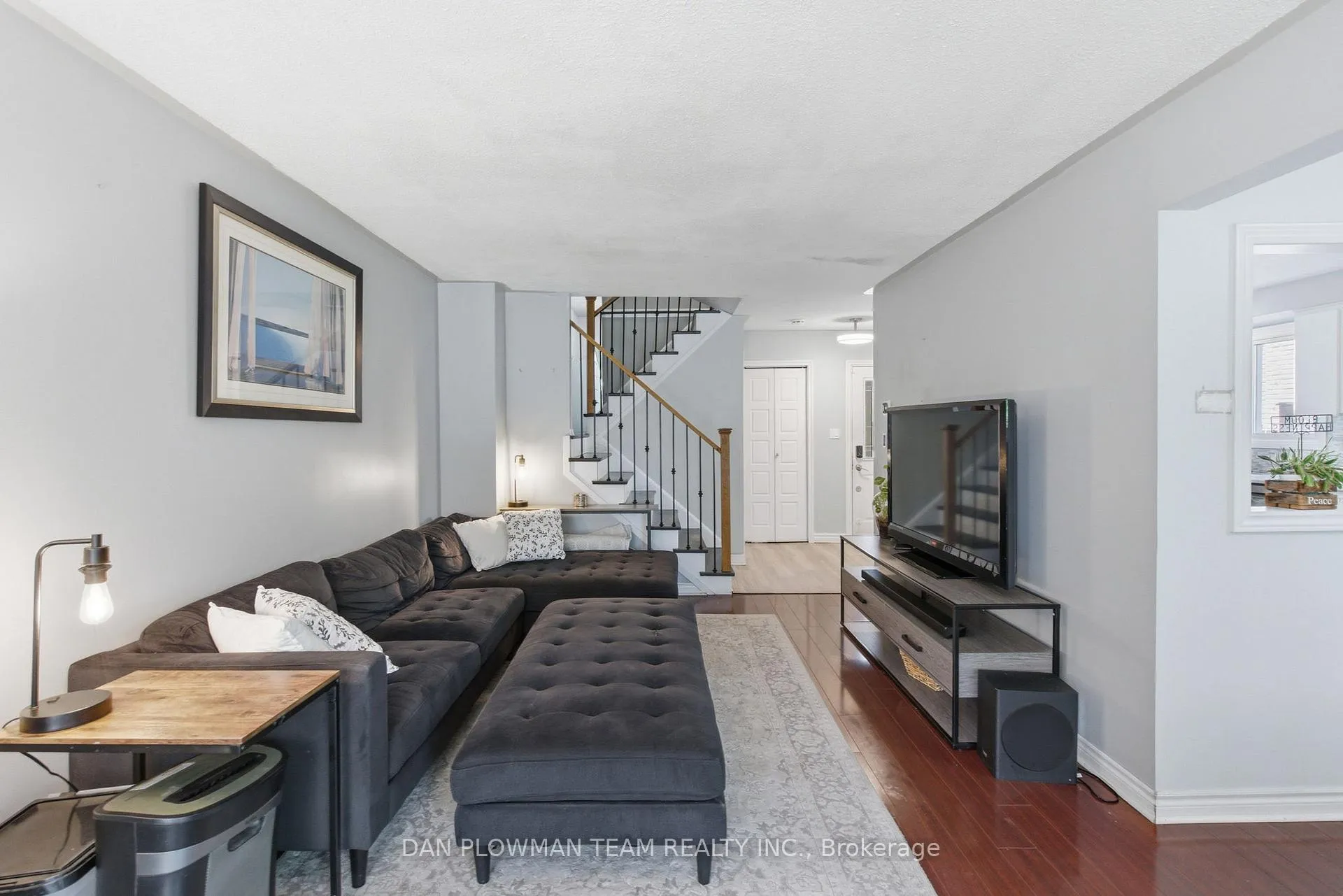 Photo 12 of 653 Berwick Crescent, Oshawa, McLaughlin — HOMEH