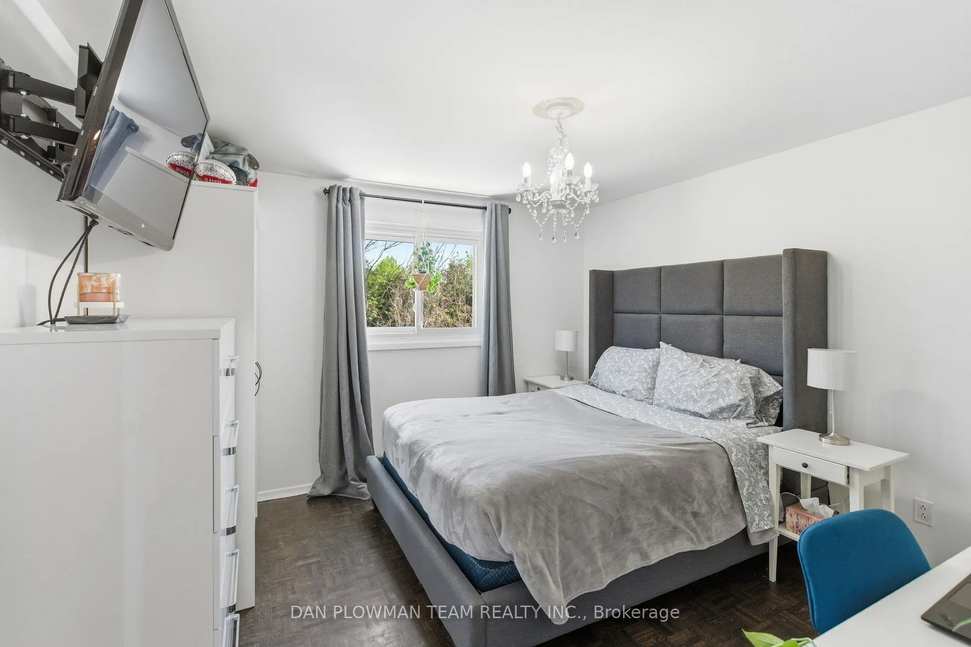 Photo 23 of 653 Berwick Crescent, Oshawa, McLaughlin — HOMEH