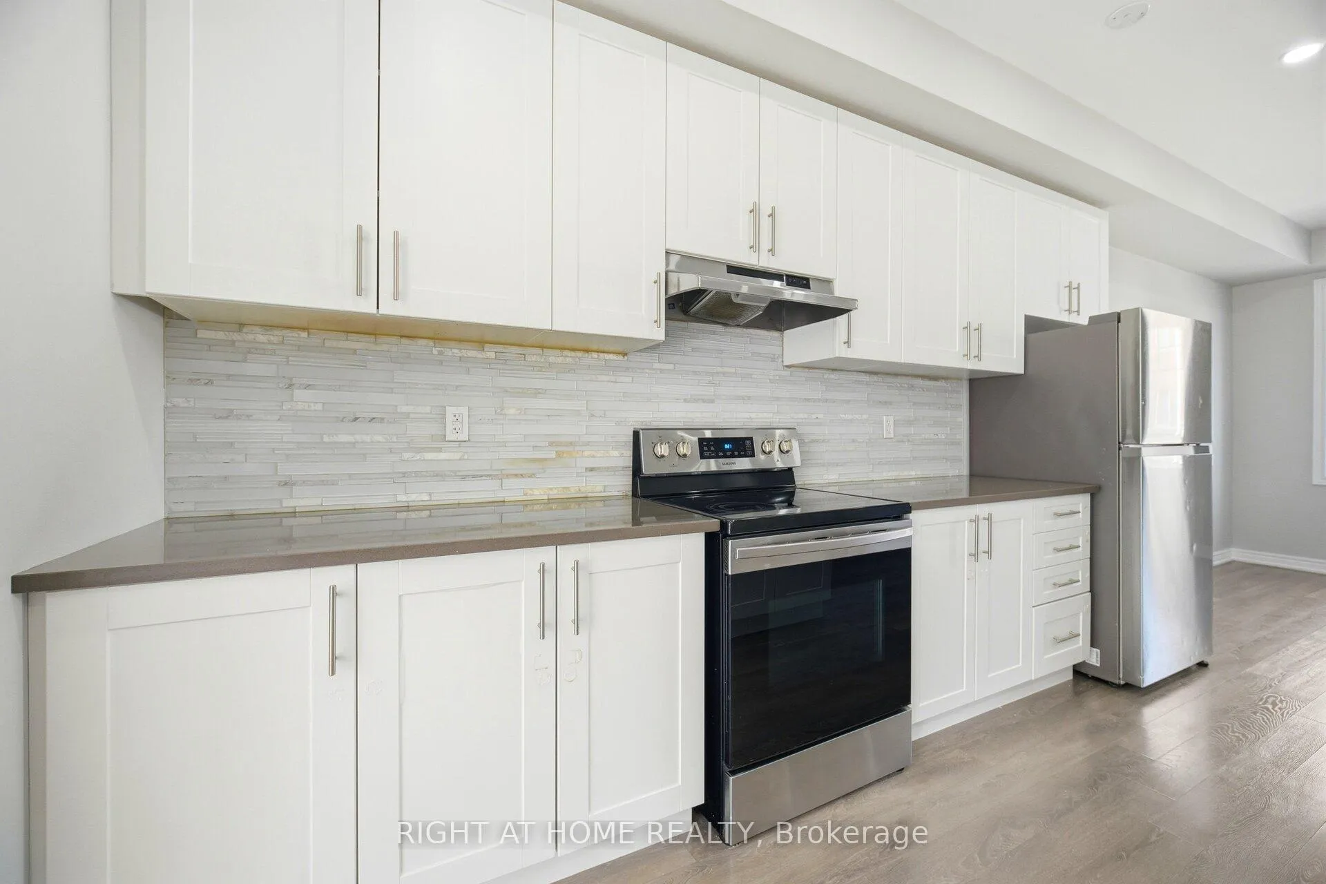 Photo 9 of 8 Rapids Lane, Hamilton, Vincent — HOMEH
