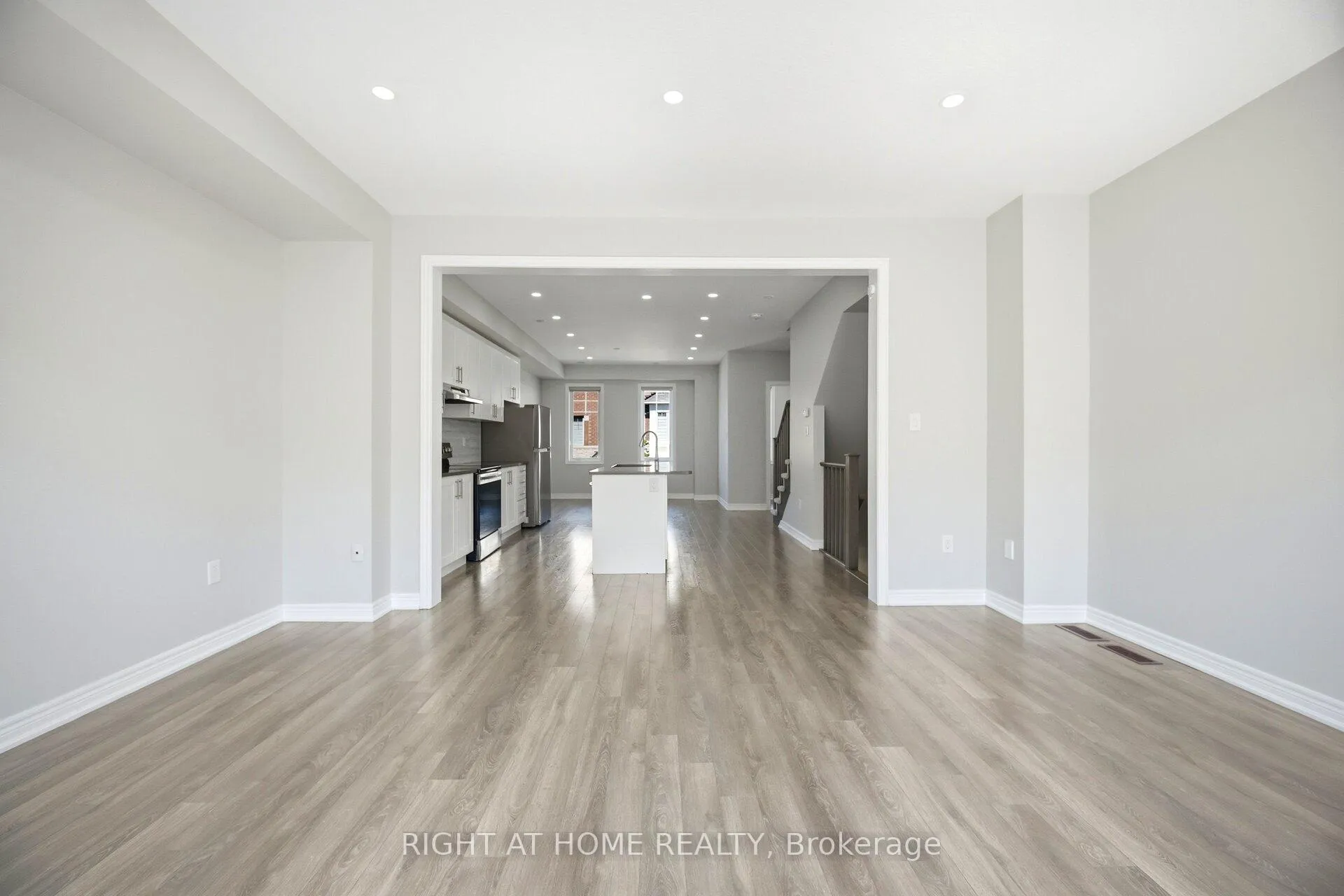 Photo 16 of 8 Rapids Lane, Hamilton, Vincent — HOMEH