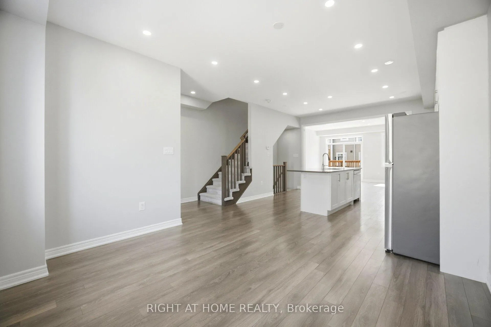 Photo 18 of 8 Rapids Lane, Hamilton, Vincent — HOMEH