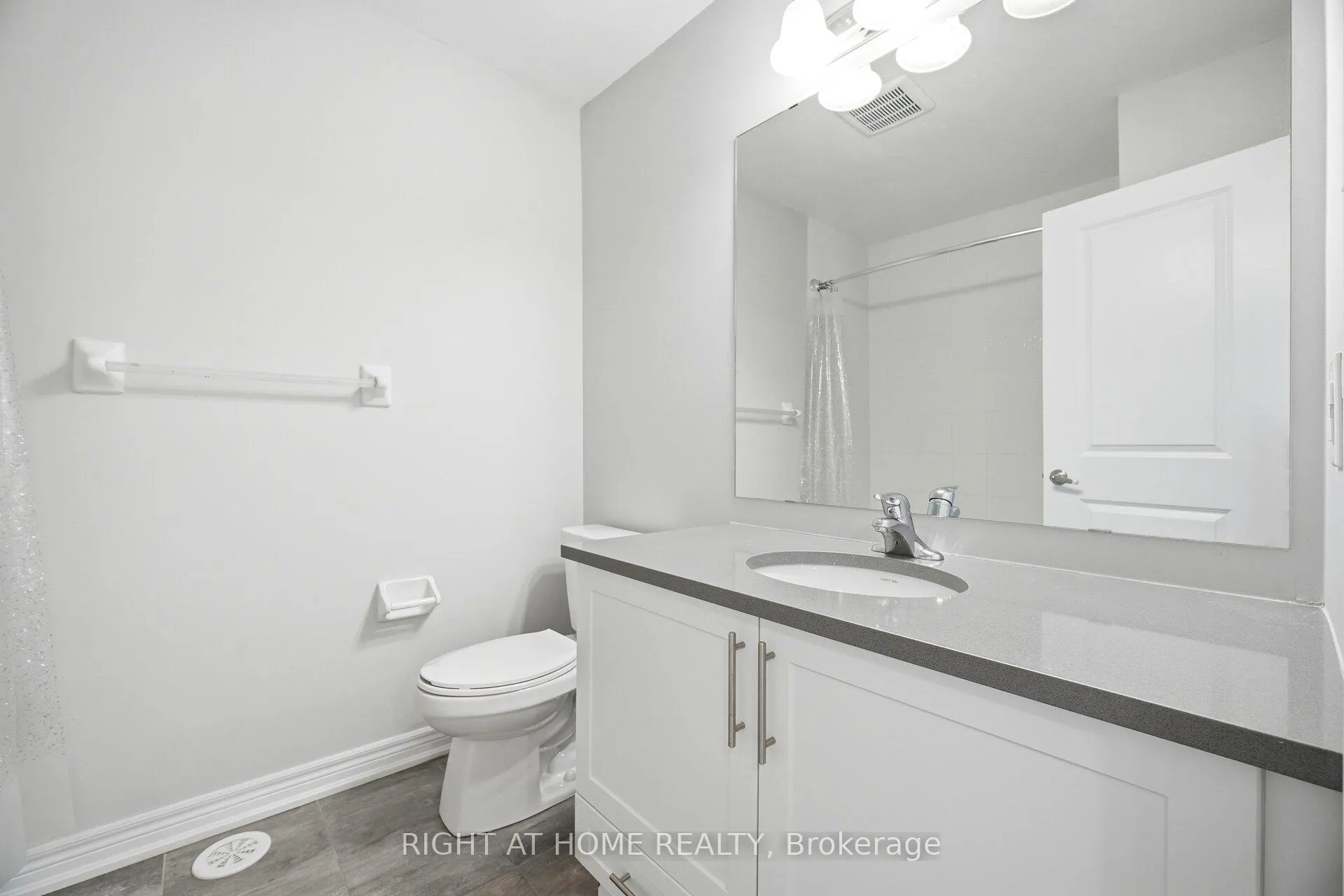 Photo 32 of 8 Rapids Lane, Hamilton, Vincent — HOMEH