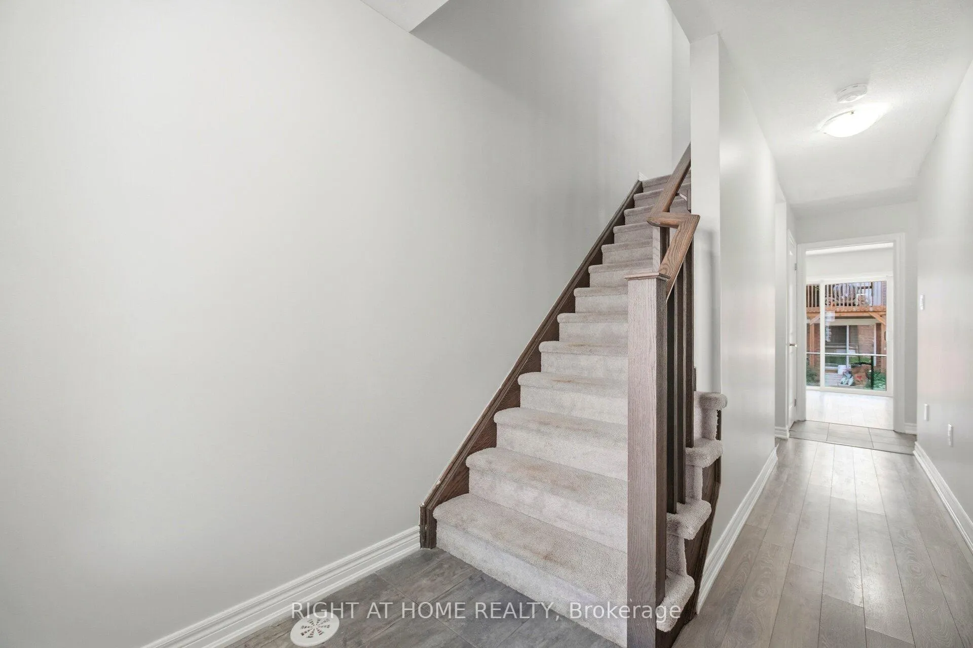 Photo 35 of 8 Rapids Lane, Hamilton, Vincent — HOMEH