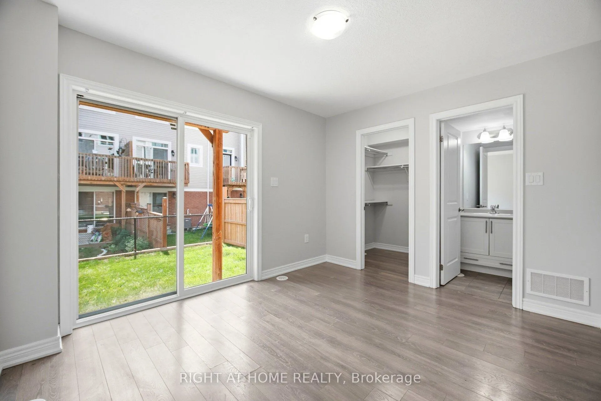 Photo 36 of 8 Rapids Lane, Hamilton, Vincent — HOMEH