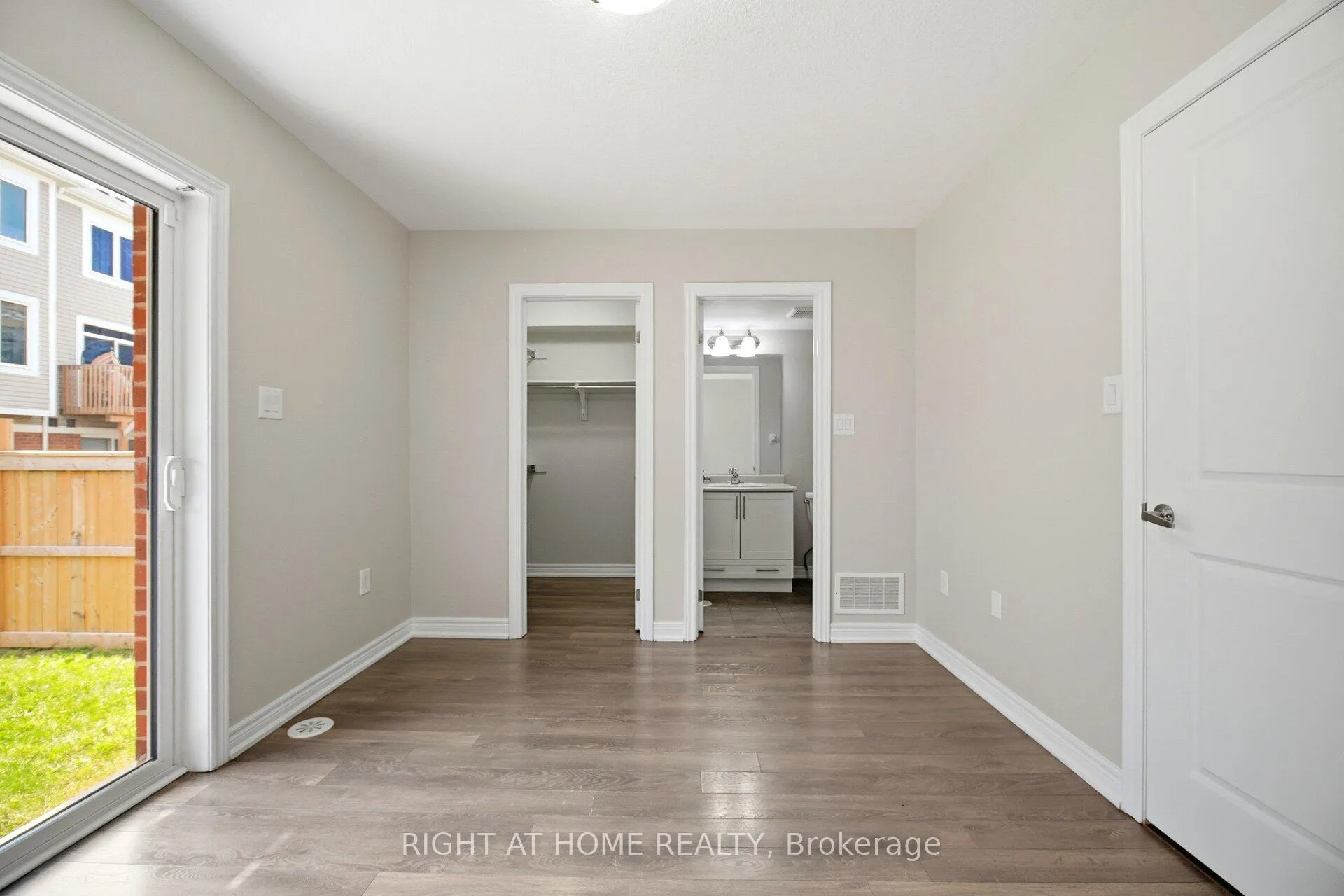Photo 38 of 8 Rapids Lane, Hamilton, Vincent — HOMEH