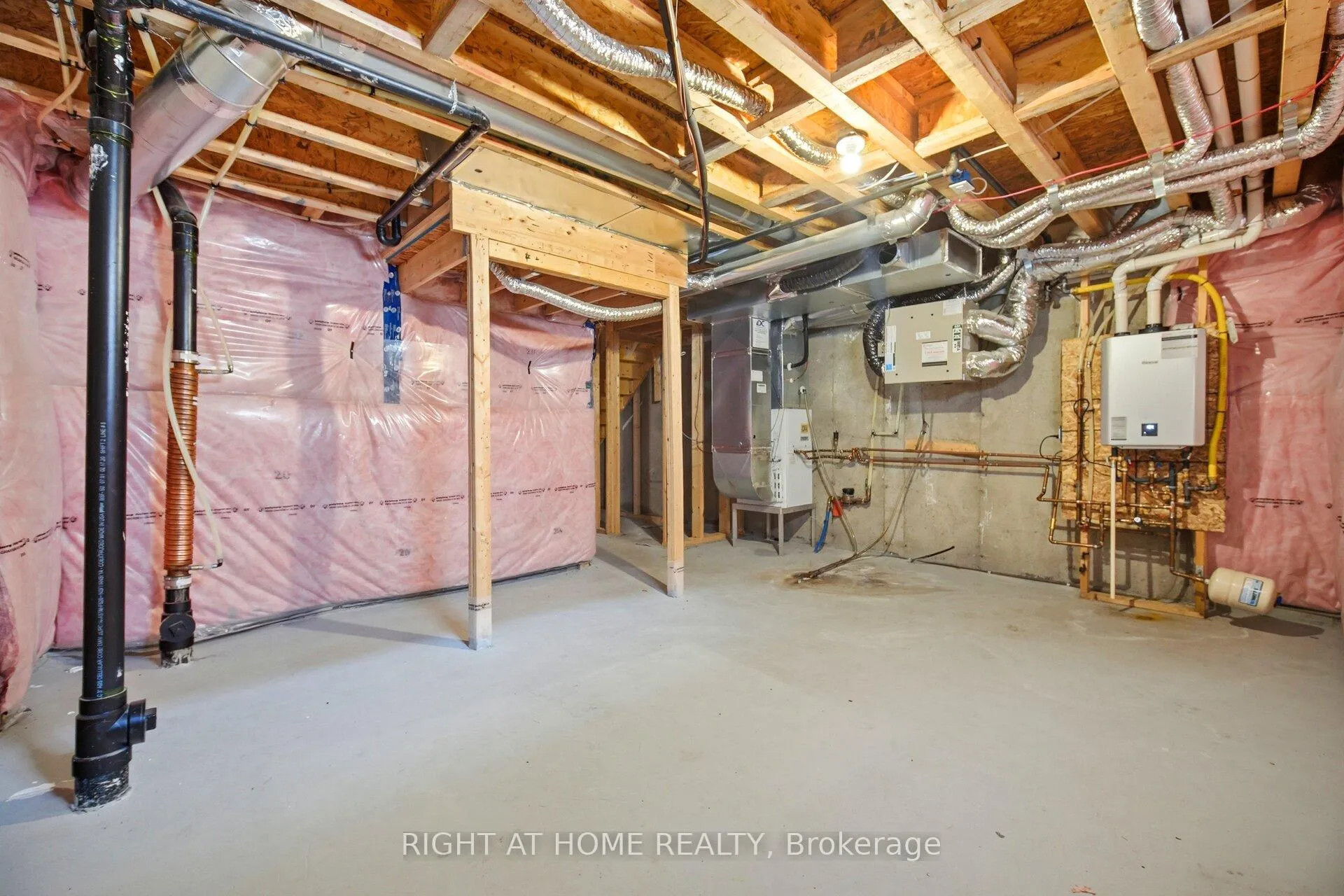Photo 43 of 8 Rapids Lane, Hamilton, Vincent — HOMEH