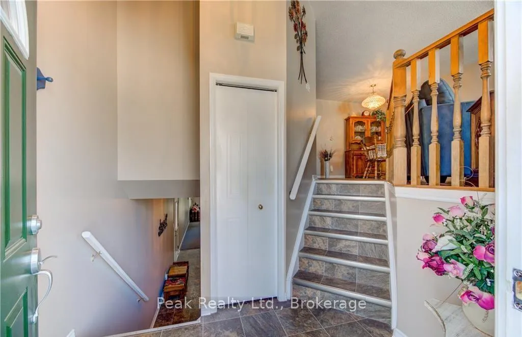 Photo 3 of 441 Nelson Street, Stratford — HOMEH