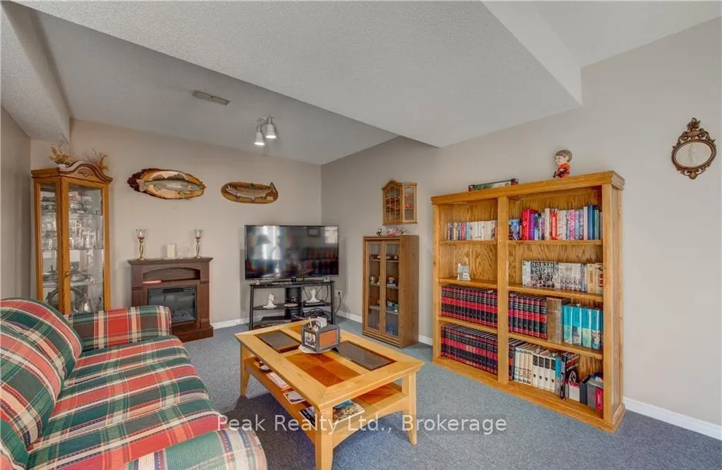 Photo 31 of 441 Nelson Street, Stratford — HOMEH