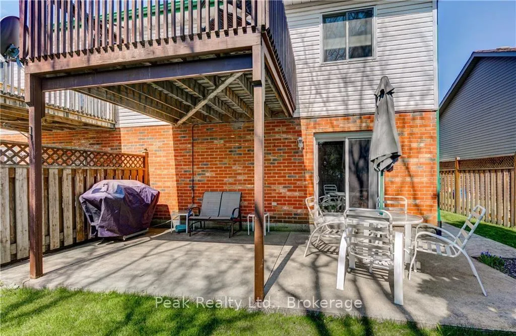 Photo 46 of 441 Nelson Street, Stratford — HOMEH