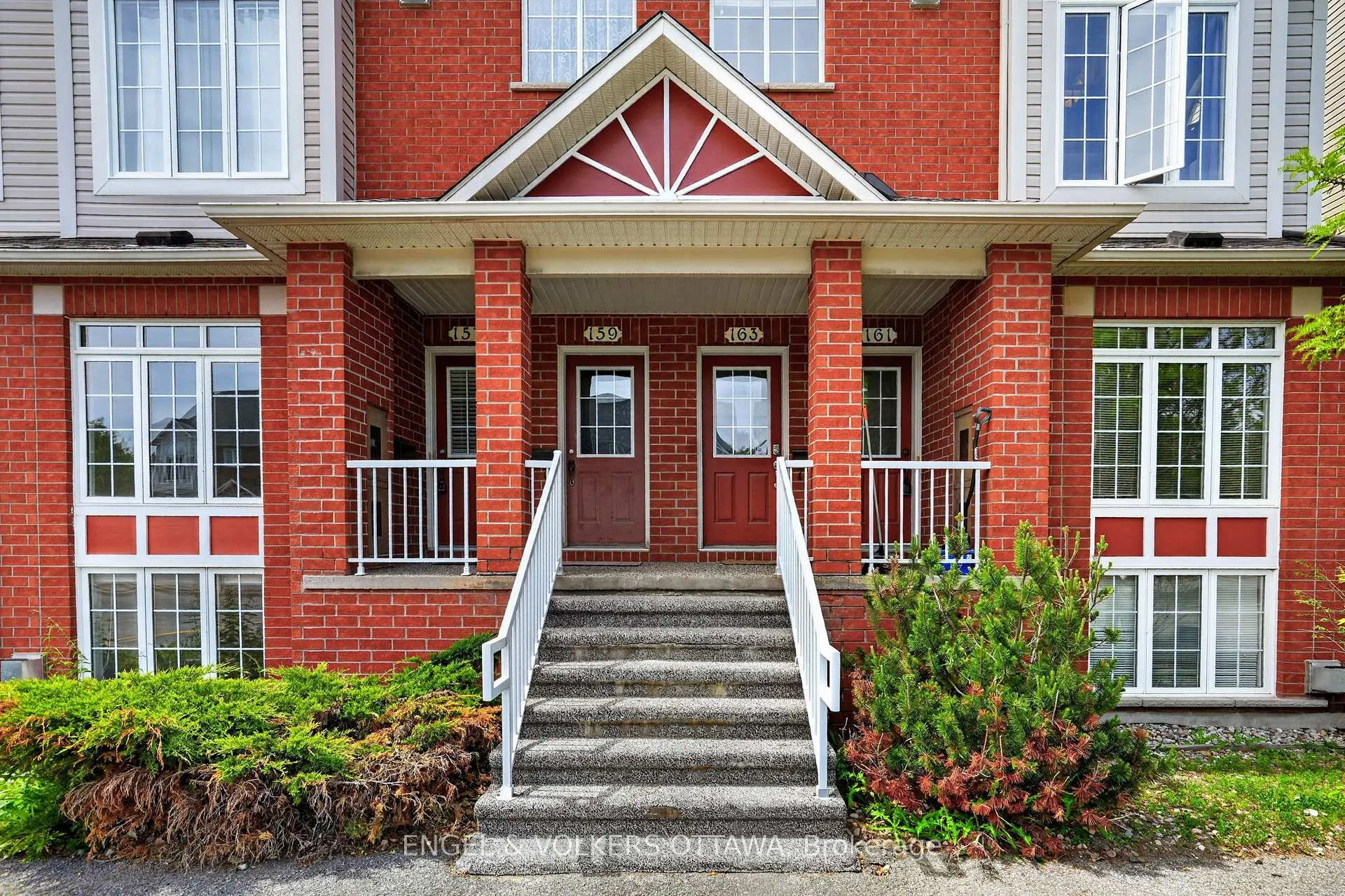 Photo 3 of Unit 157, 70 Edenvale Drive, Ottawa, Kanata - Beaverbrook — HOMEH