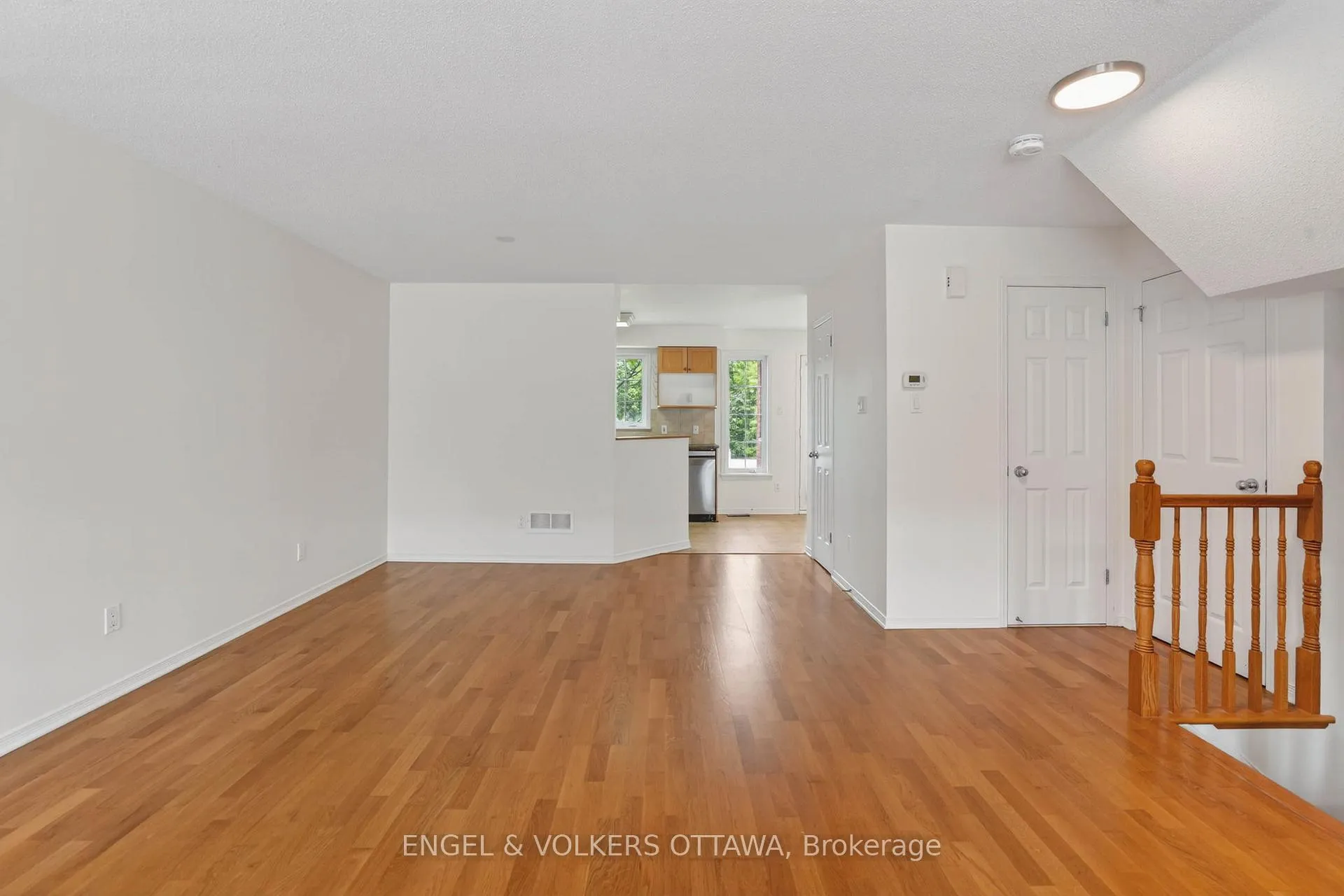 Photo 8 of Unit 157, 70 Edenvale Drive, Ottawa, Kanata - Beaverbrook — HOMEH