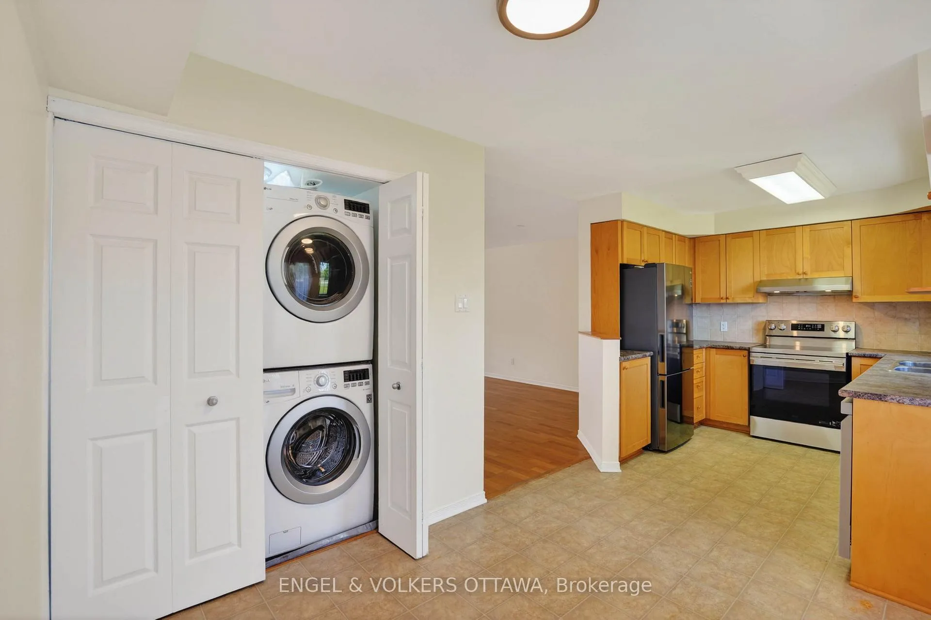 Photo 12 of Unit 157, 70 Edenvale Drive, Ottawa, Kanata - Beaverbrook — HOMEH