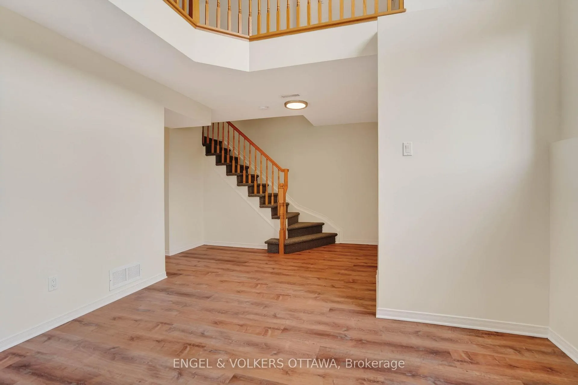 Photo 18 of Unit 157, 70 Edenvale Drive, Ottawa, Kanata - Beaverbrook — HOMEH