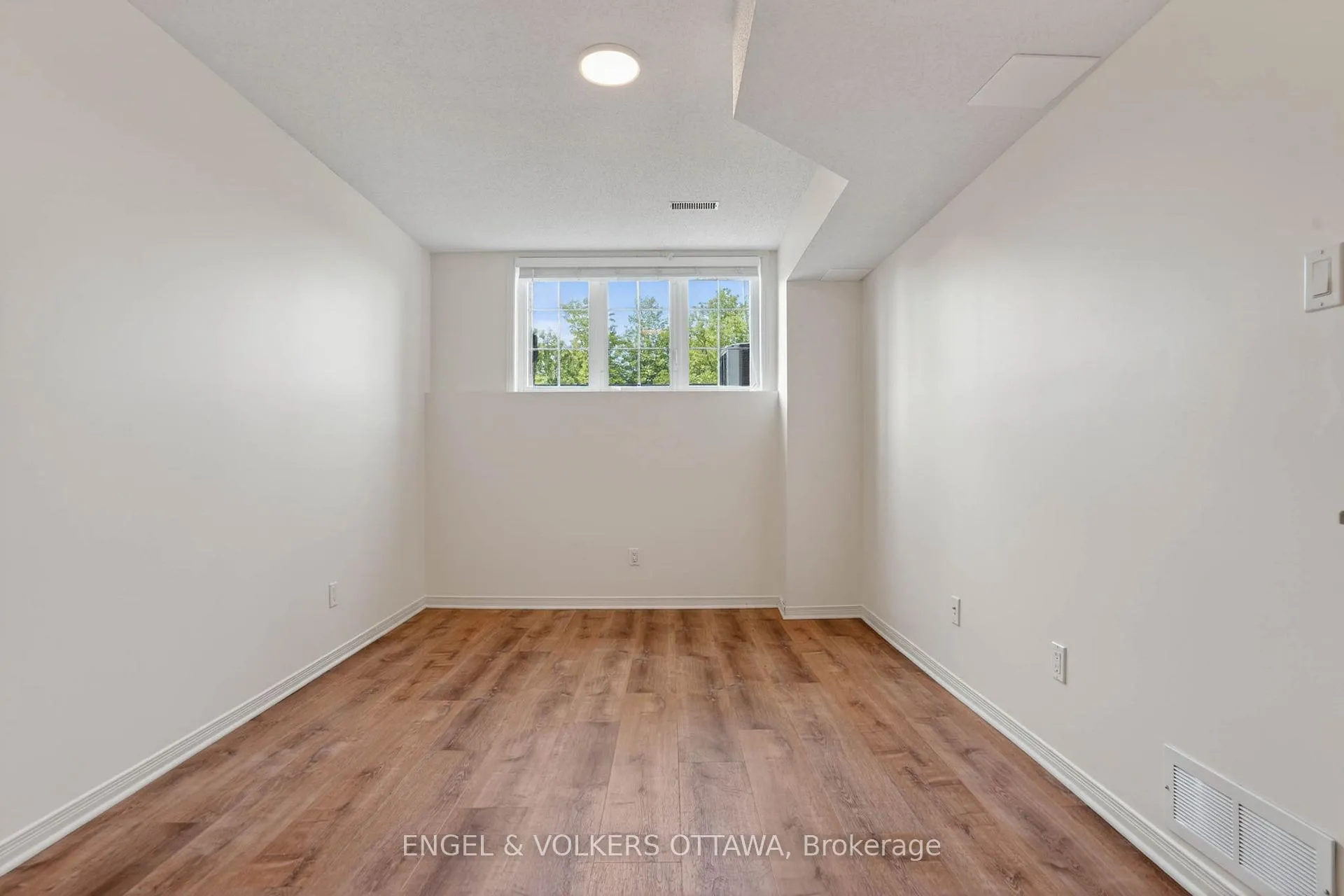 Photo 20 of Unit 157, 70 Edenvale Drive, Ottawa, Kanata - Beaverbrook — HOMEH