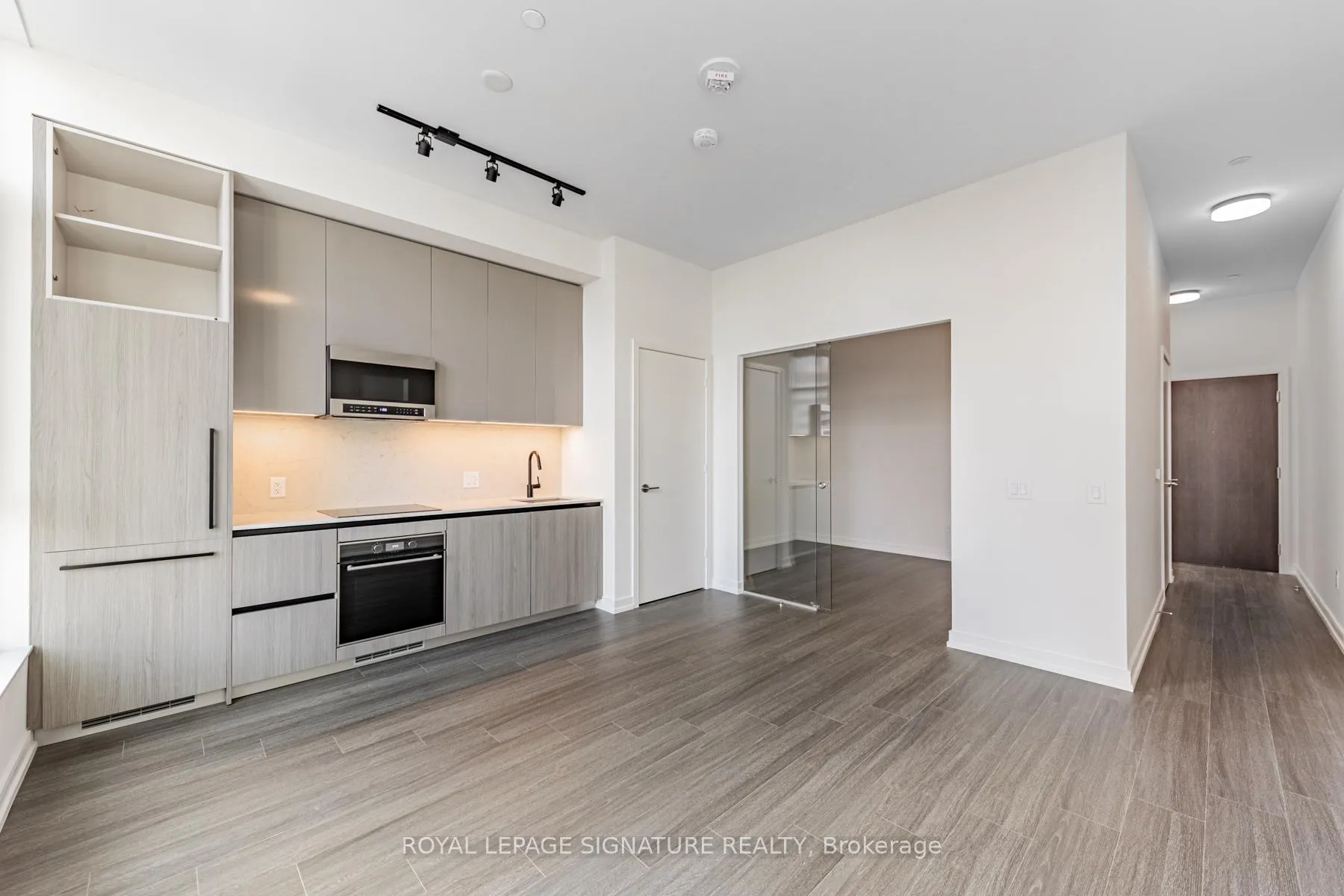 Photo 11 of Unit 607, 425 Front Street E, Toronto, Waterfront Communities — HOMEH
