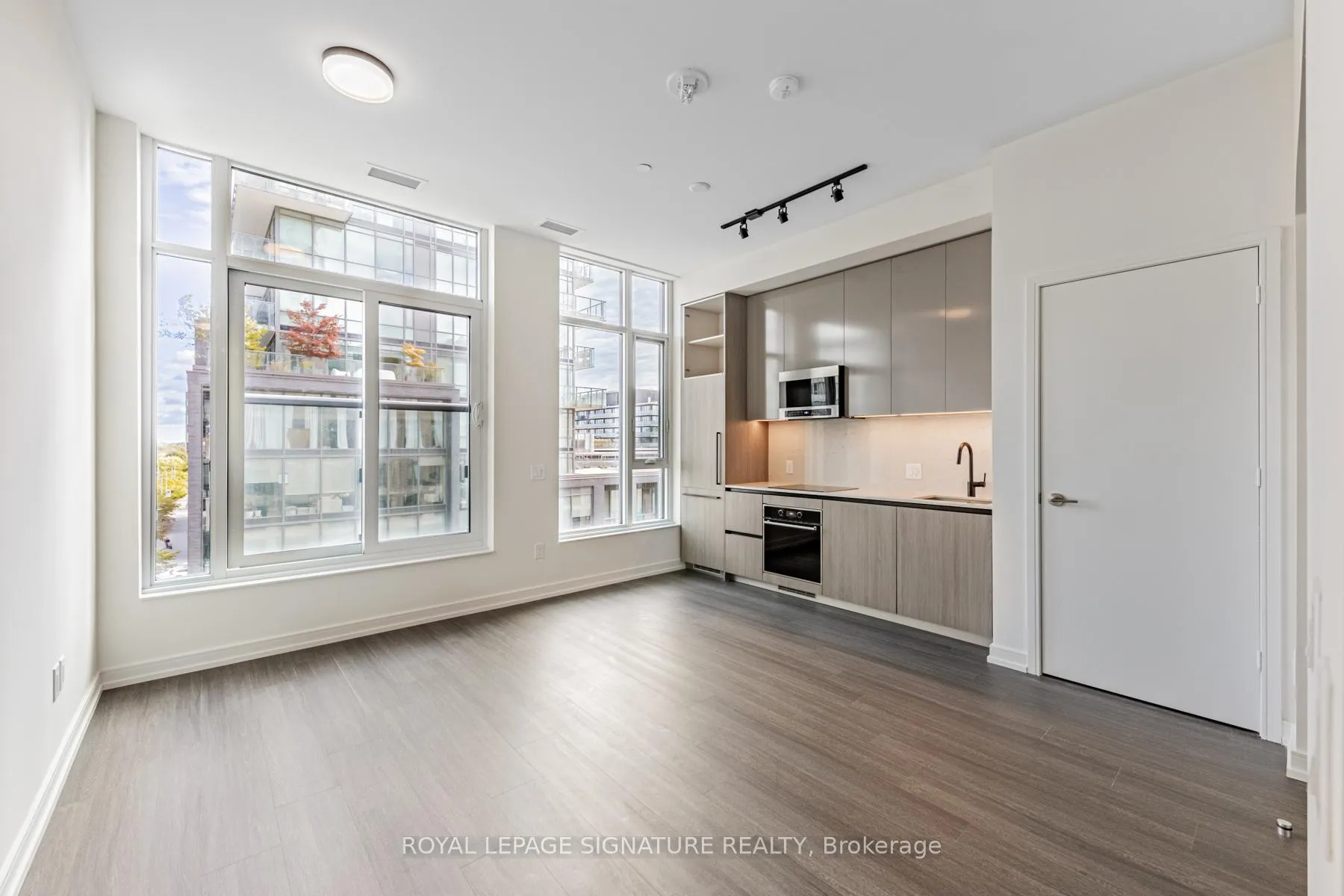 Photo 12 of Unit 607, 425 Front Street E, Toronto, Waterfront Communities — HOMEH