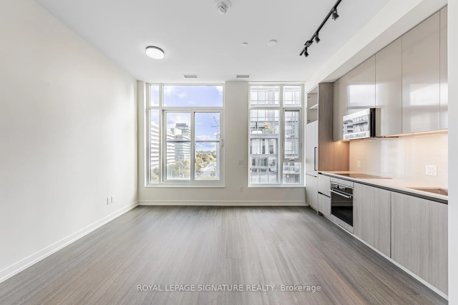 Photo 13 of Unit 607, 425 Front Street E, Toronto, Waterfront Communities — HOMEH