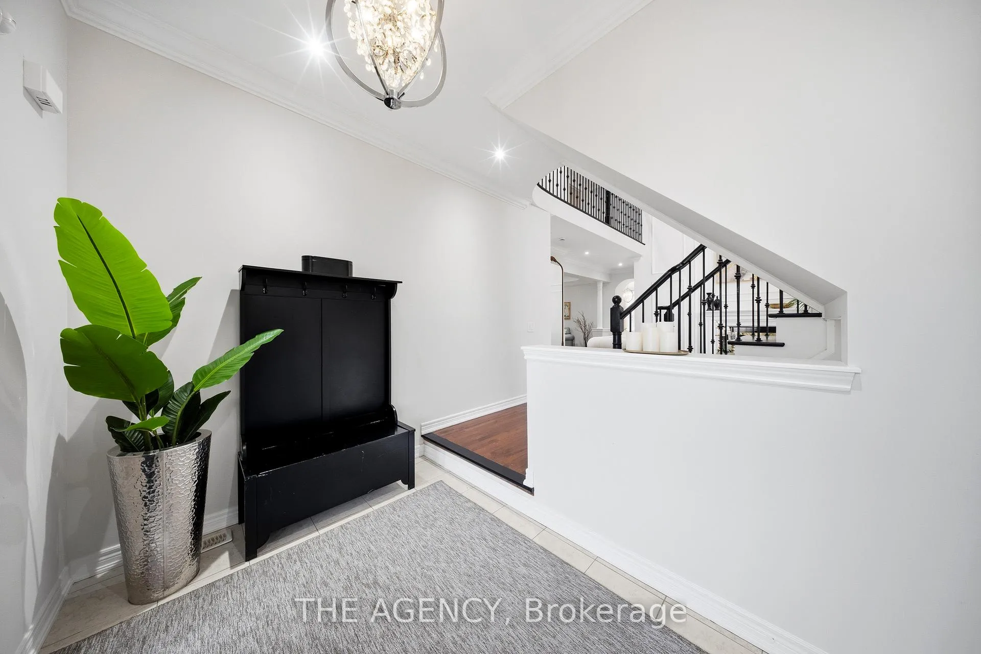 Photo 4 of 36 Zoran Lane, Vaughan, Patterson — HOMEH