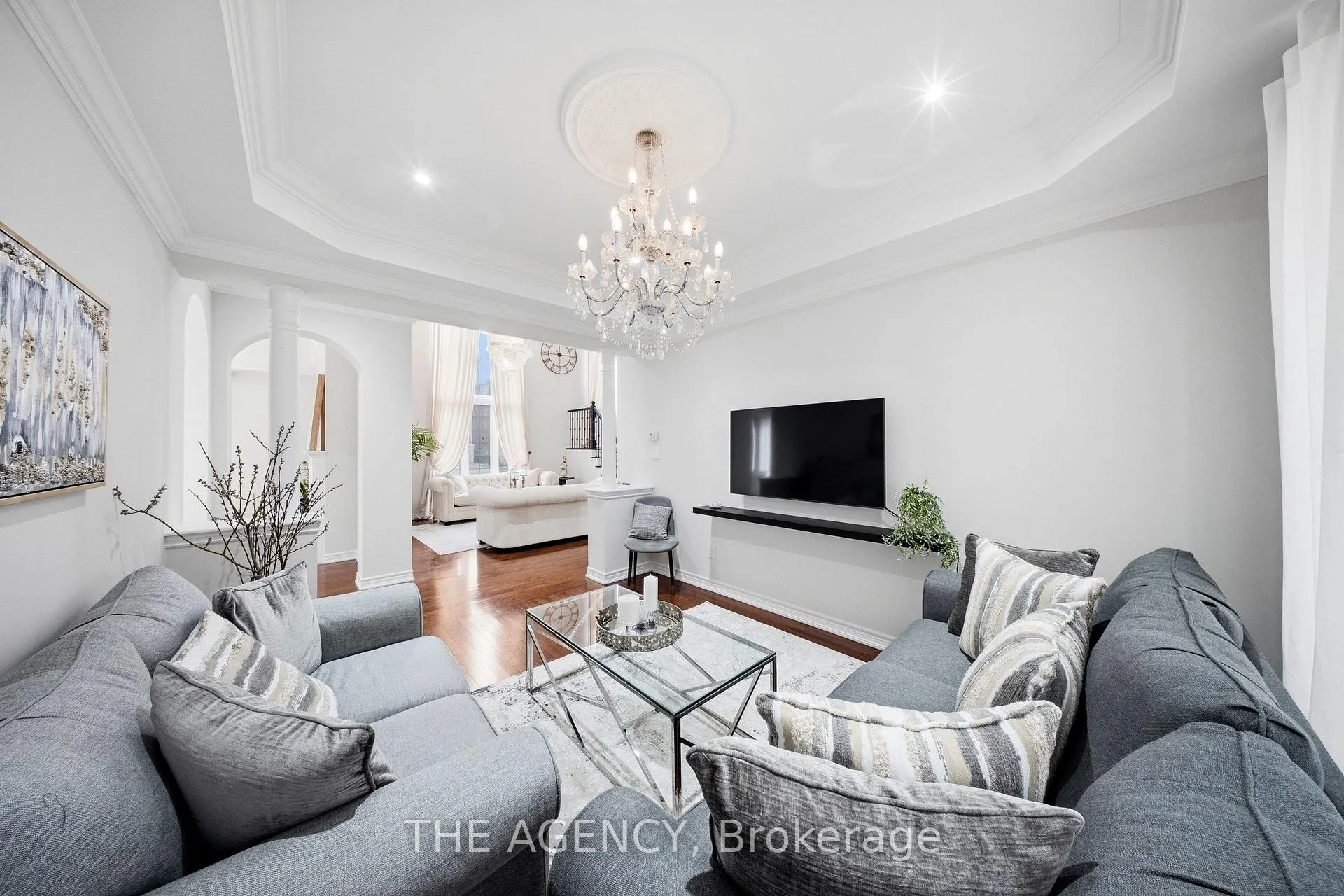 Photo 11 of 36 Zoran Lane, Vaughan, Patterson — HOMEH