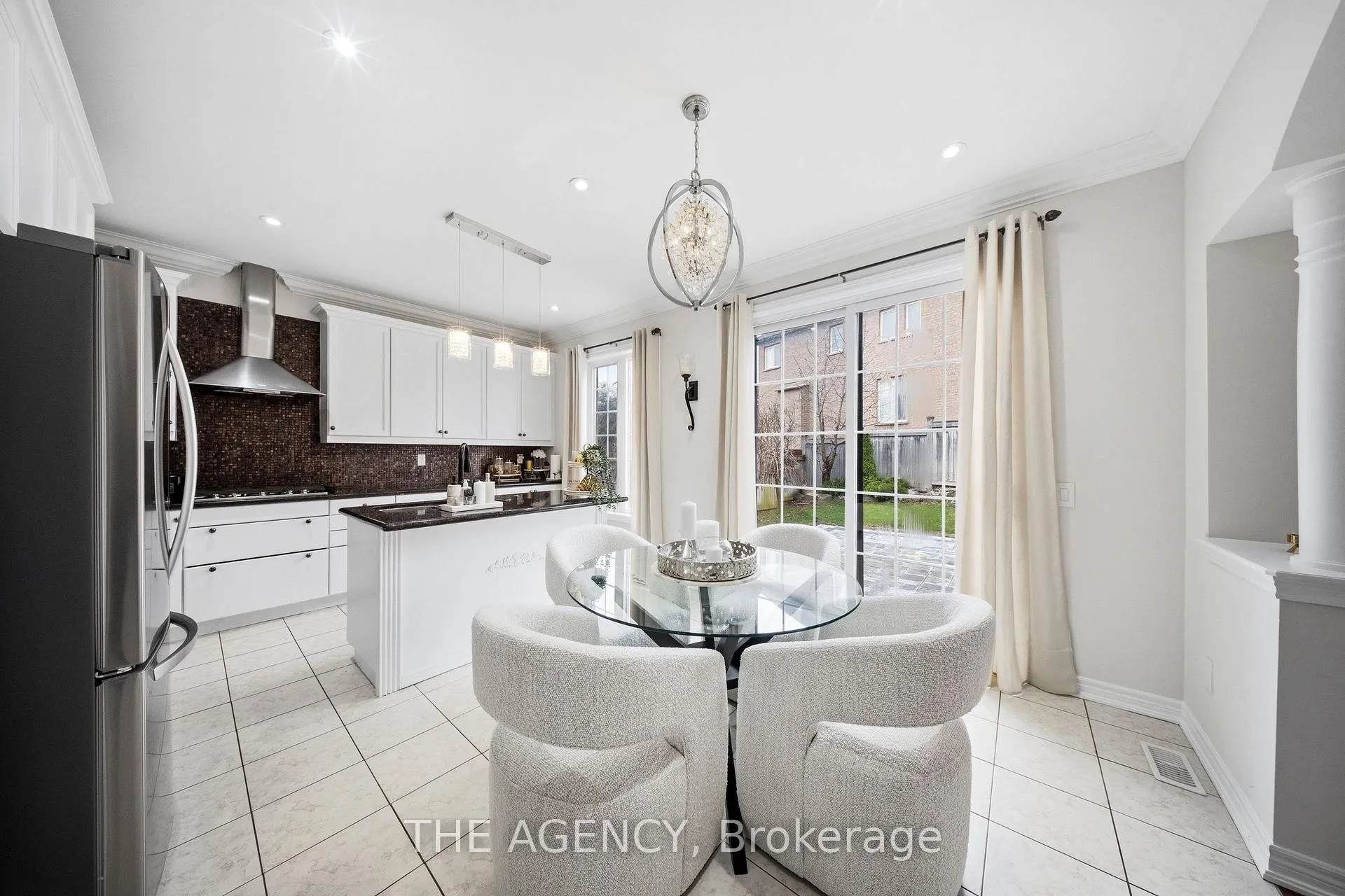 Photo 16 of 36 Zoran Lane, Vaughan, Patterson — HOMEH