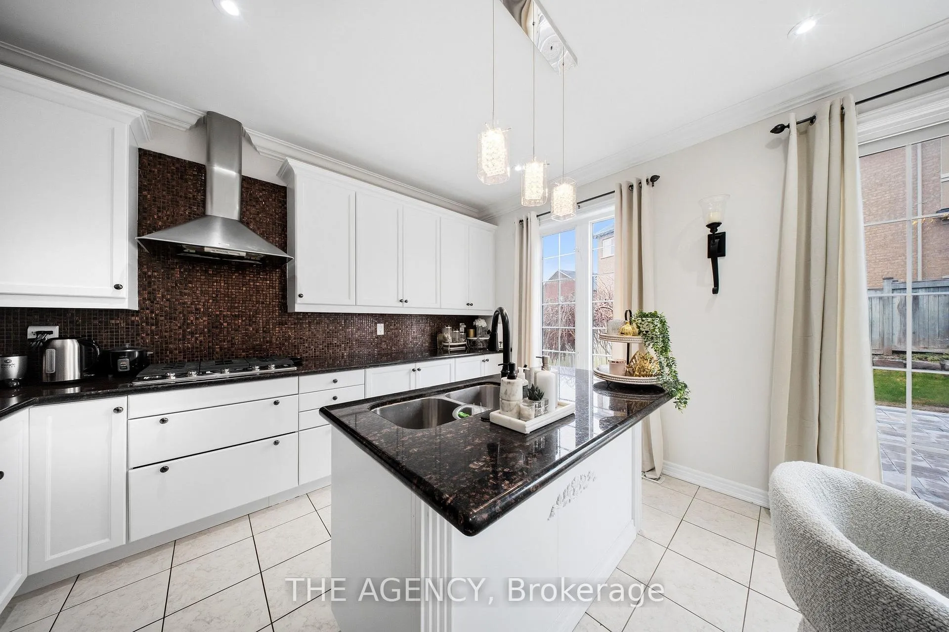 Photo 19 of 36 Zoran Lane, Vaughan, Patterson — HOMEH