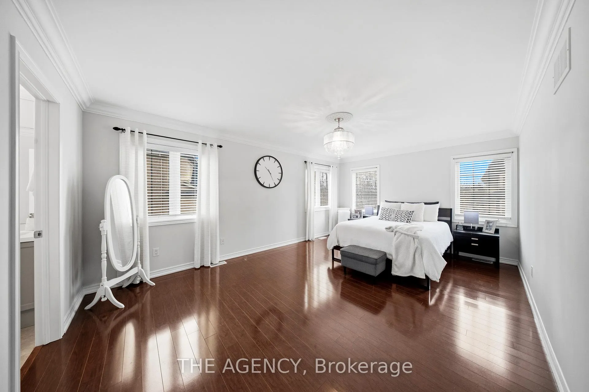 Photo 28 of 36 Zoran Lane, Vaughan, Patterson — HOMEH