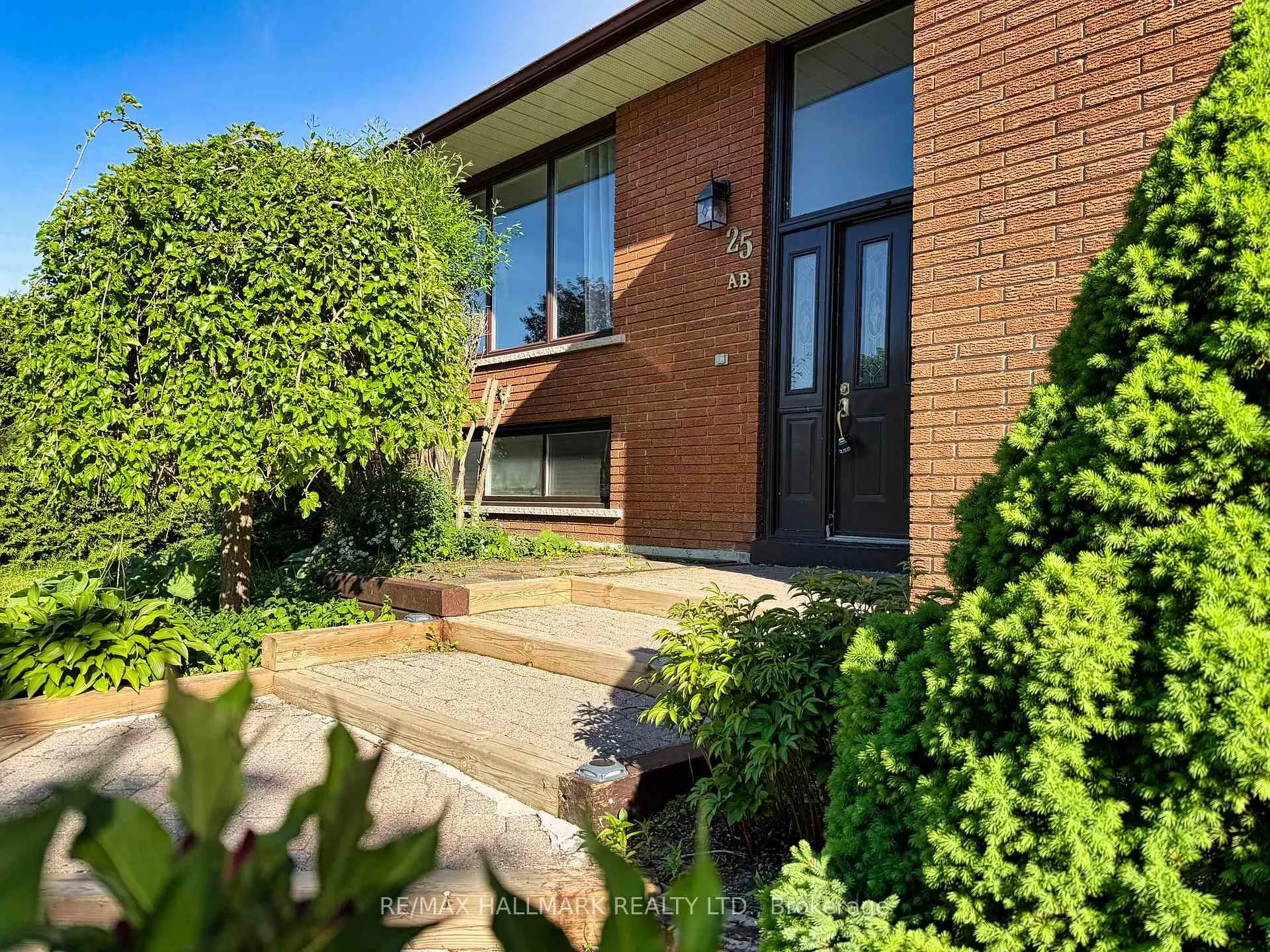 Photo 1 of Unit Main, 25 Glenridge Road, Barrie, Allandale Heights — HOMEH