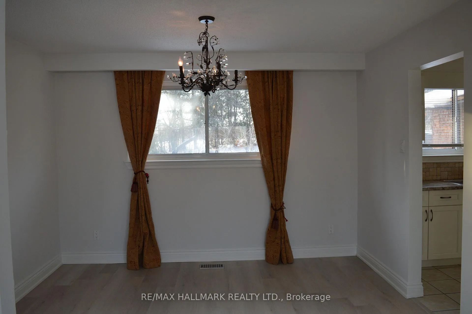 Photo 12 of Unit Main, 25 Glenridge Road, Barrie, Allandale Heights — HOMEH
