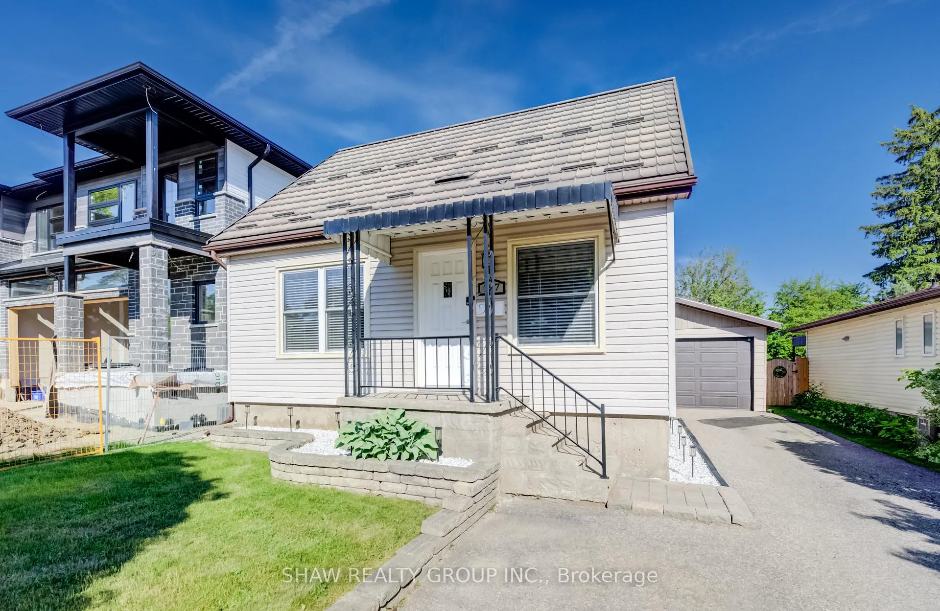 Photo 2 of 157 Fifth Avenue, Kitchener — HOMEH
