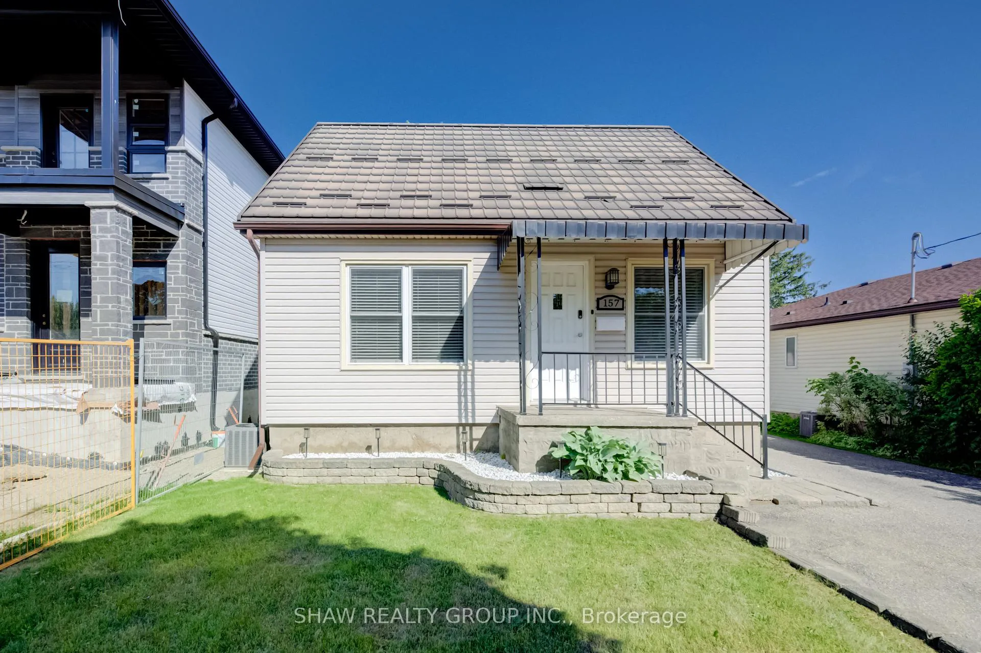Photo 3 of 157 Fifth Avenue, Kitchener — HOMEH