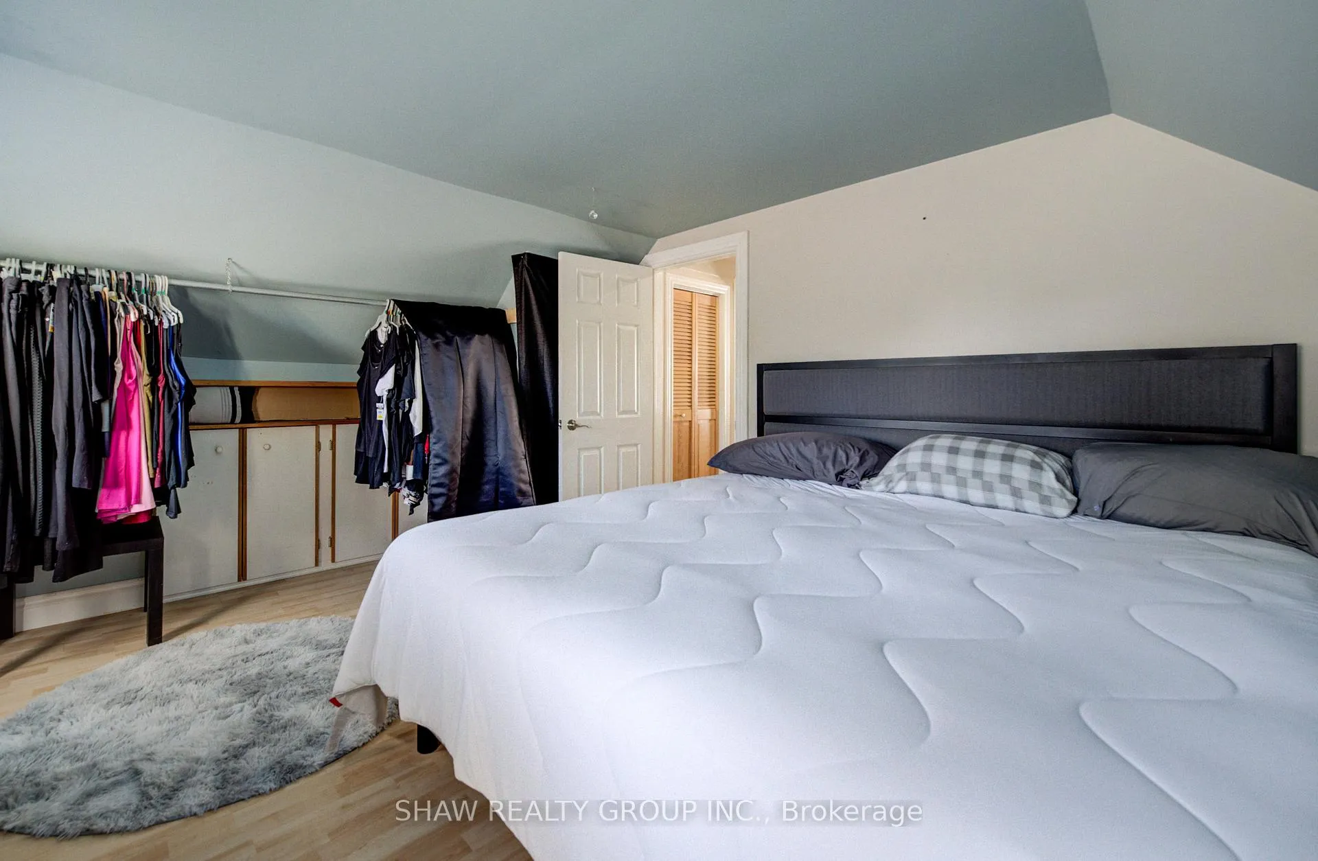 Photo 21 of 157 Fifth Avenue, Kitchener — HOMEH