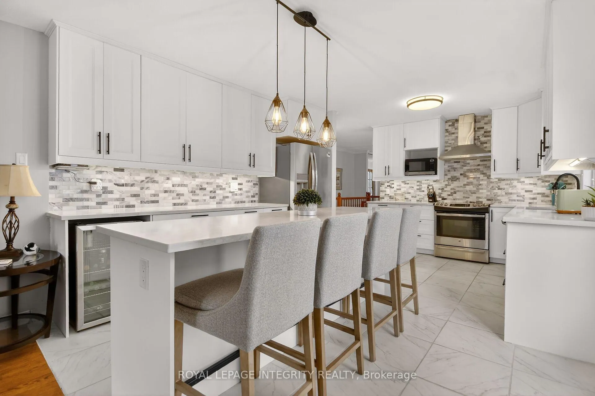 Photo 18 of 161 Longshire Circle, Ottawa, Barrhaven - Longfields — HOMEH