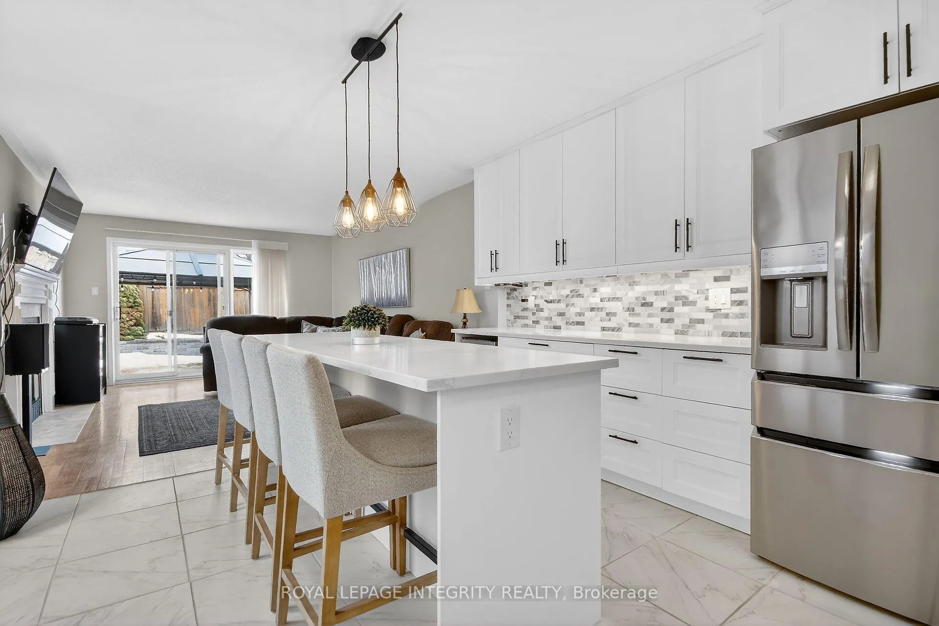 Photo 20 of 161 Longshire Circle, Ottawa, Barrhaven - Longfields — HOMEH